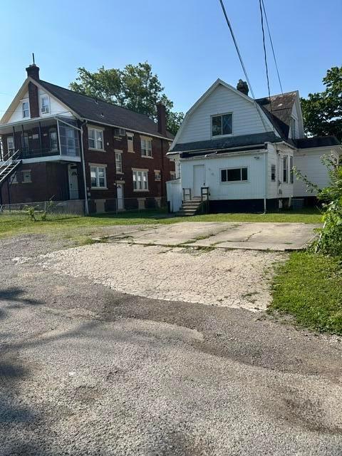 312 E 16th Avenue Property Photo 17