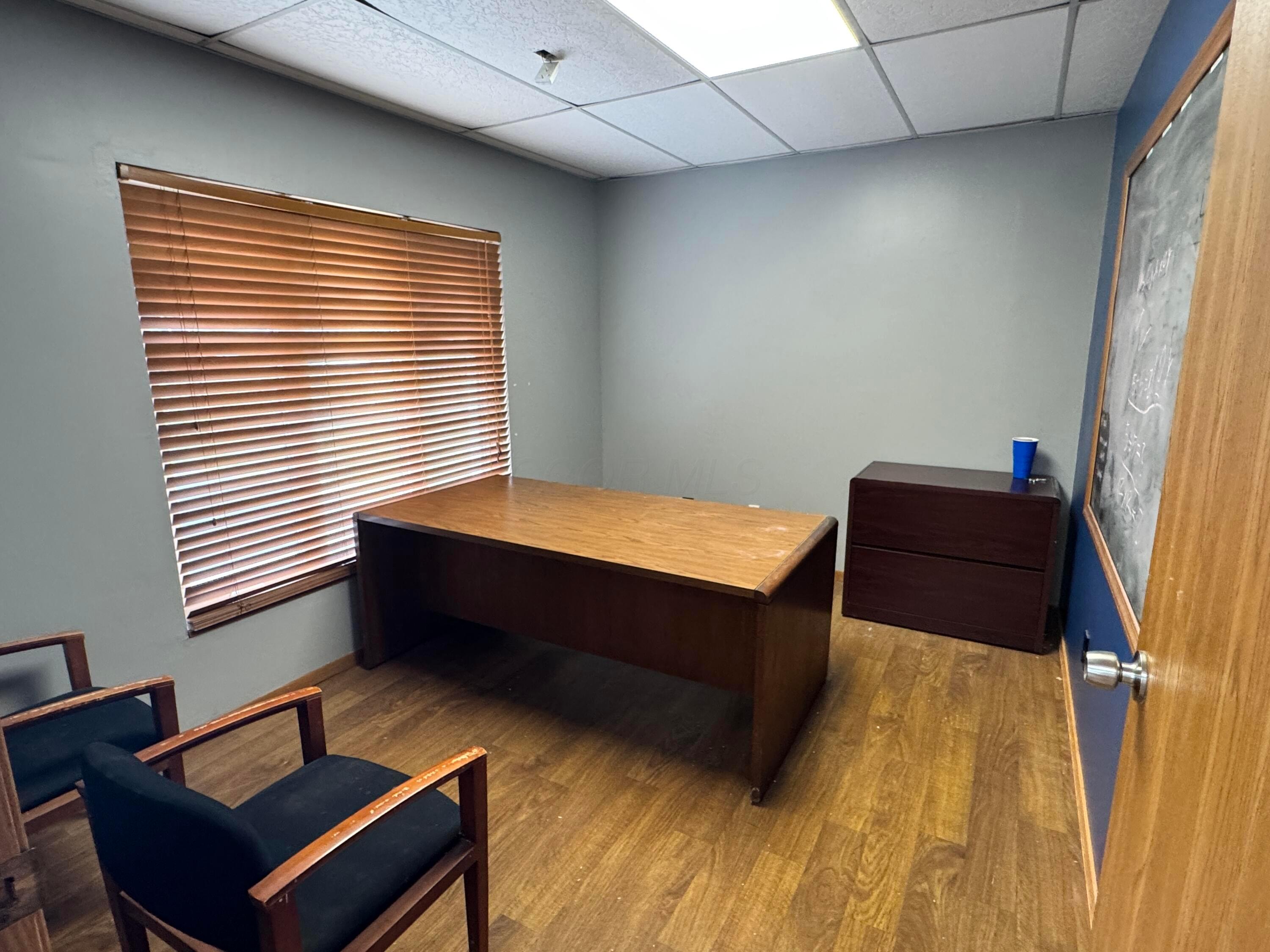 6005 Radekin Road Property Photo 26