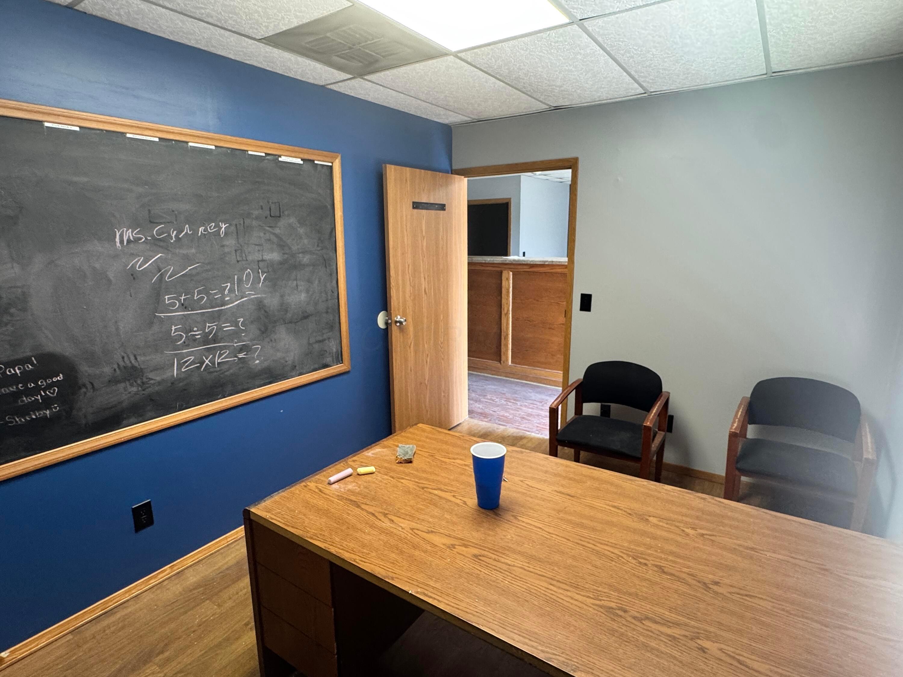 6005 Radekin Road Property Photo 29