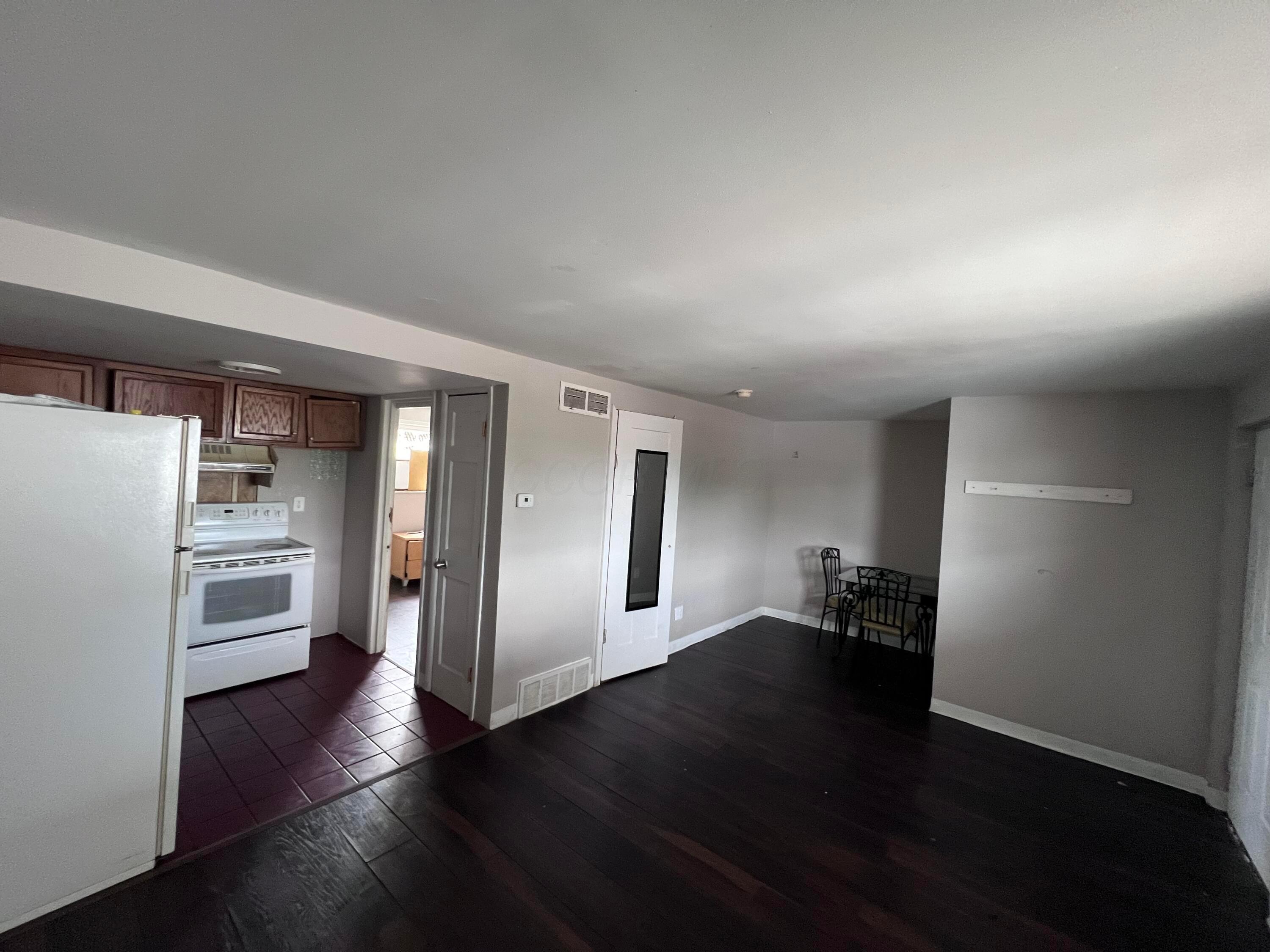3295 Sullivant Avenue Property Photo 4