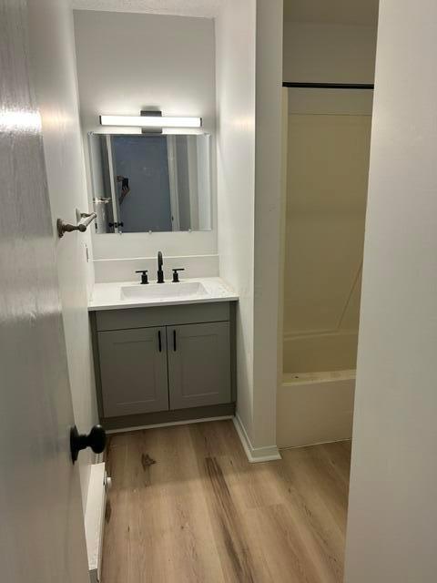 270 Everett Avenue Property Photo 17