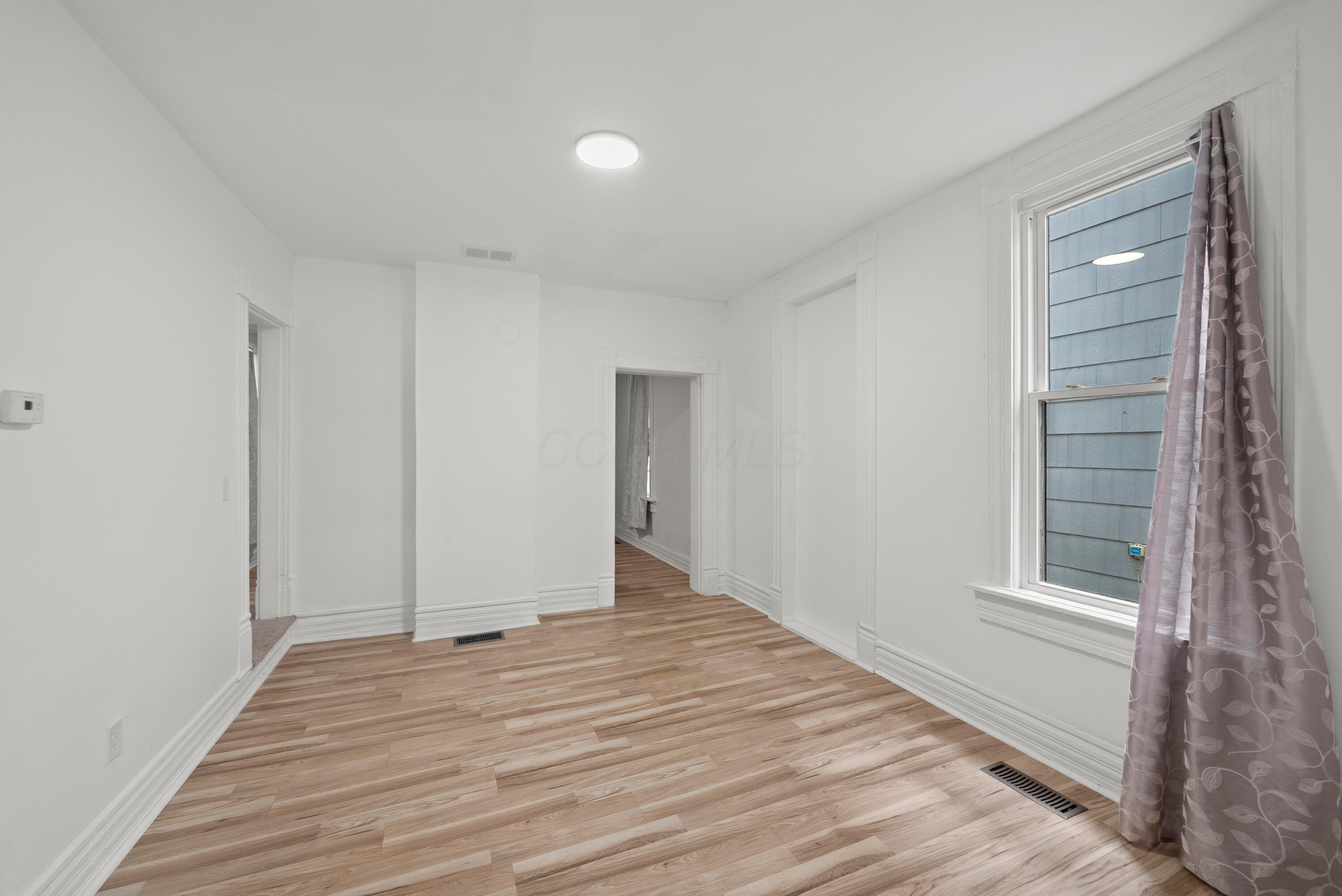 38 E Innis Avenue Property Photo 7