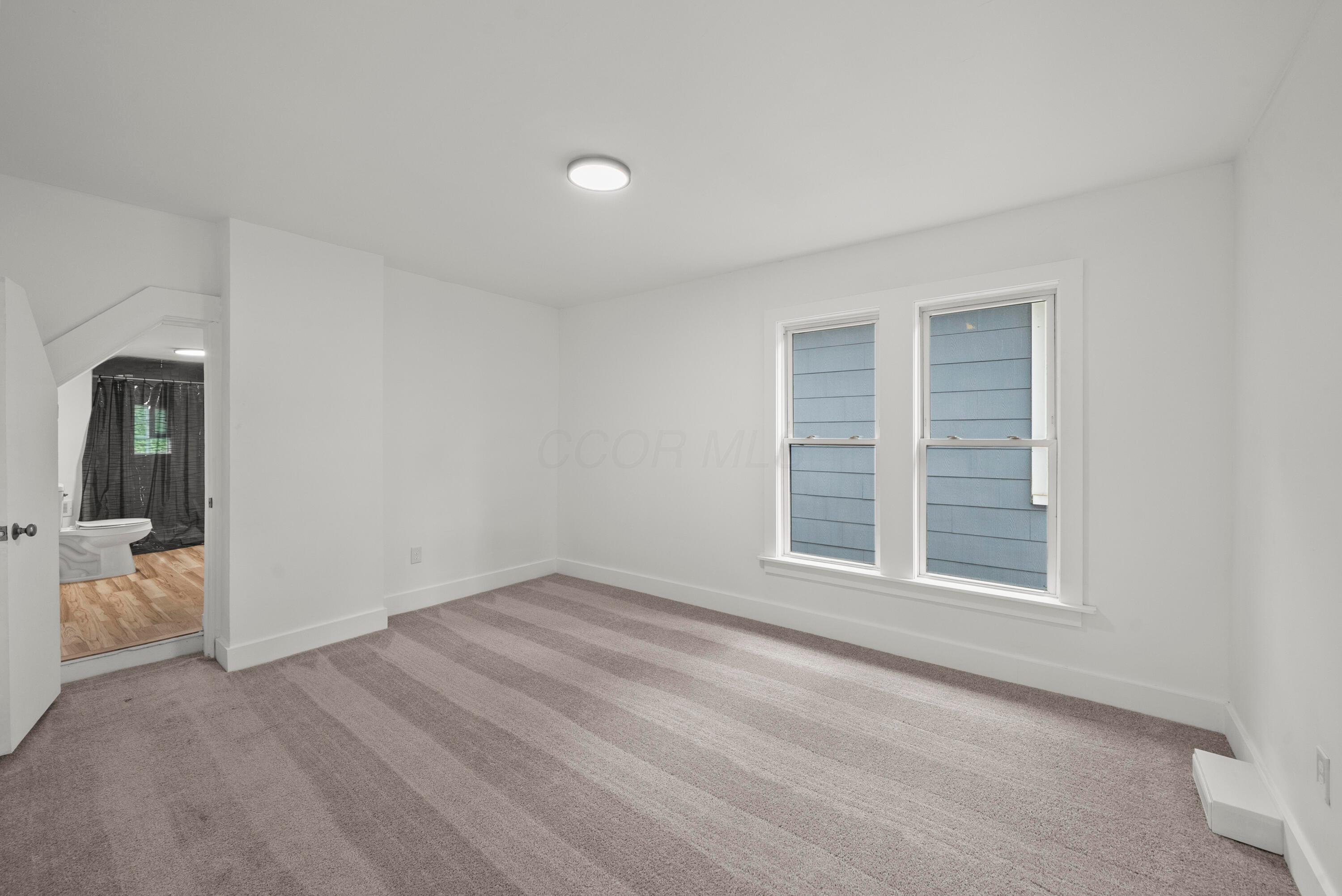 38 E Innis Avenue Property Photo 21