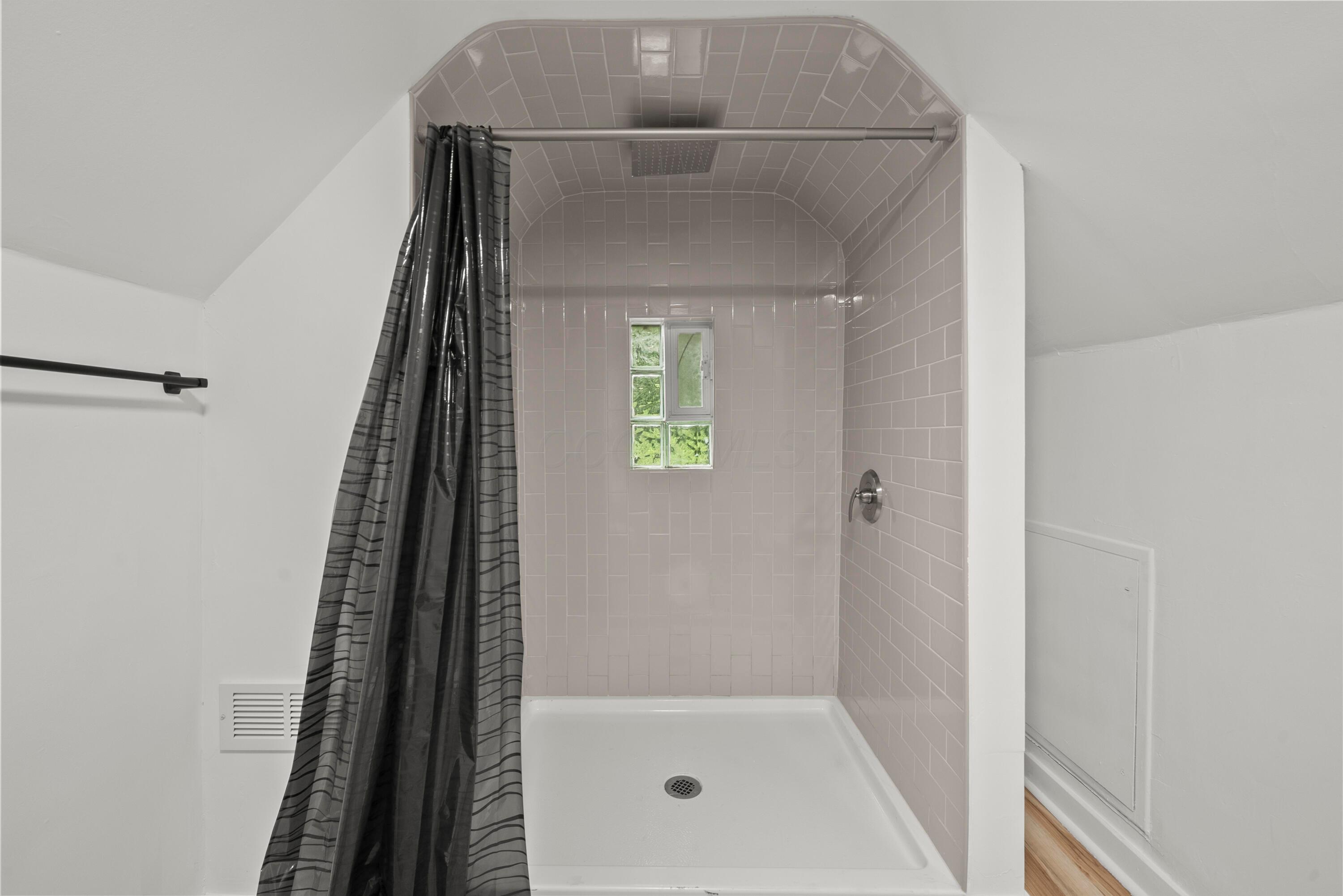 38 E Innis Avenue Property Photo 24