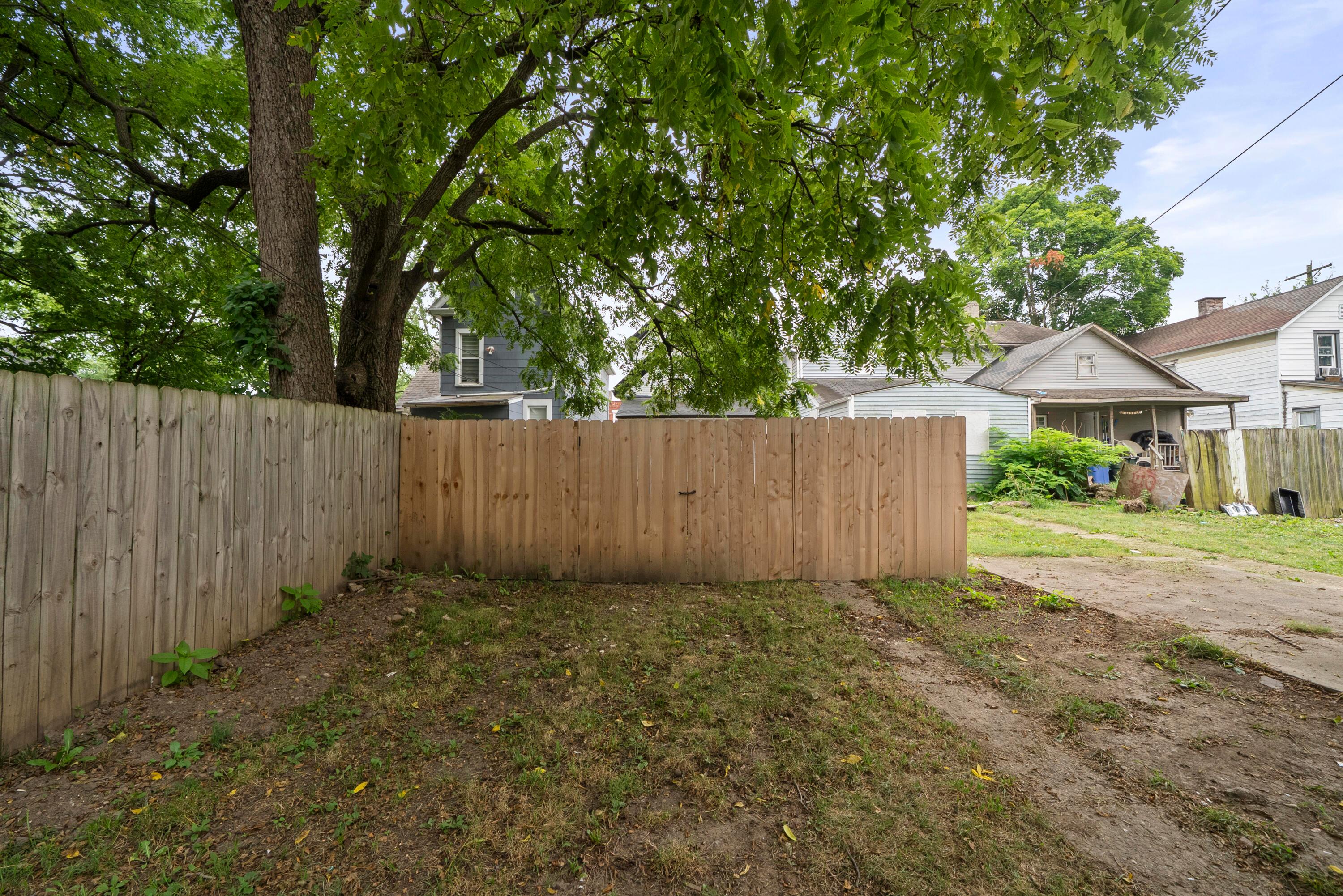 38 E Innis Avenue Property Photo 32