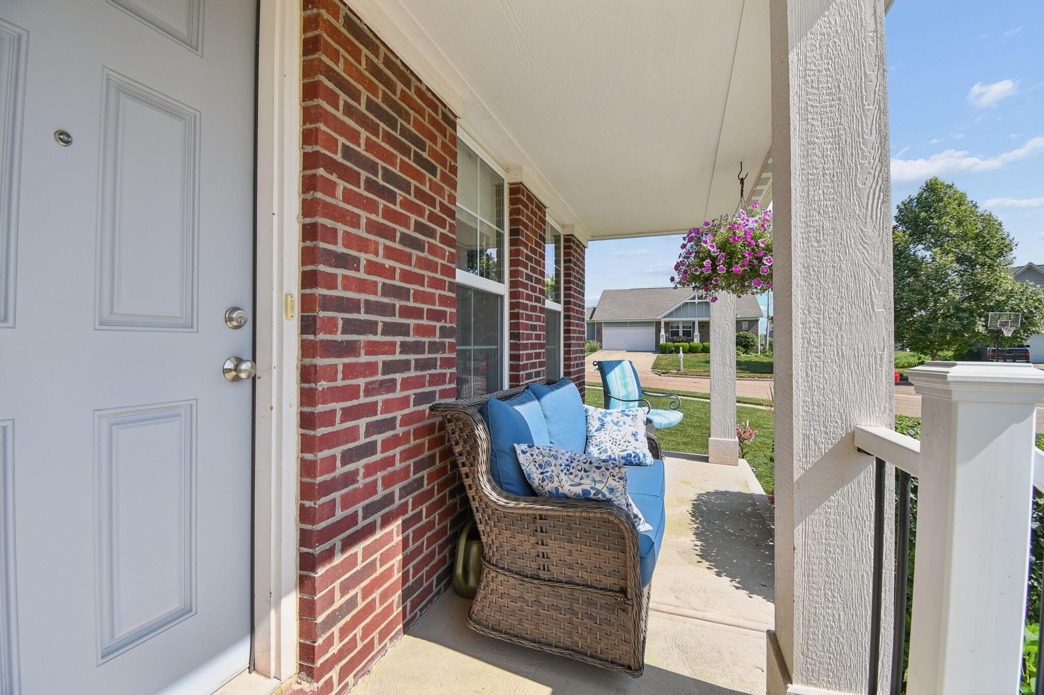423 Kingston Circle Property Photo 8