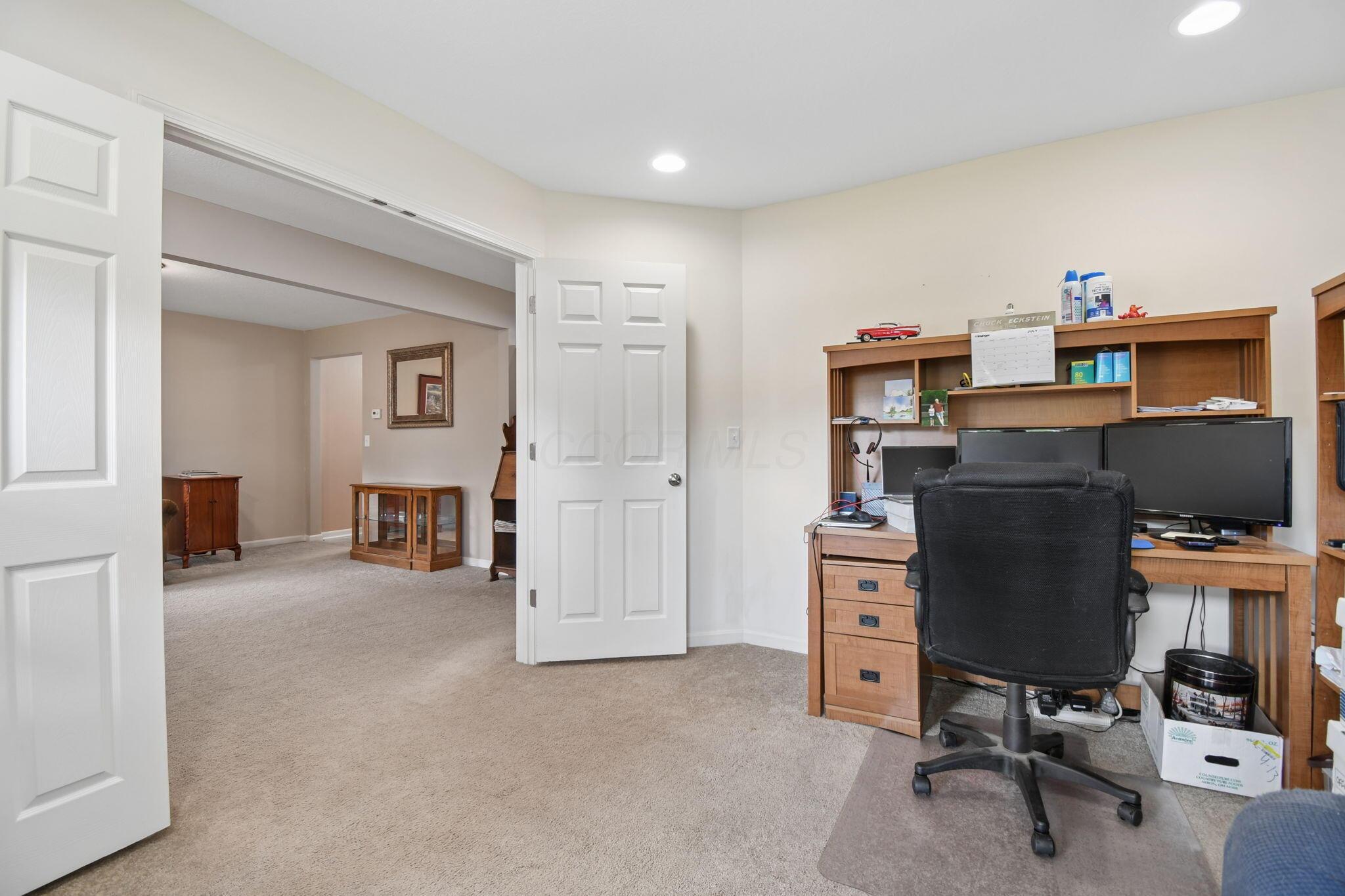 423 Kingston Circle Property Photo 11