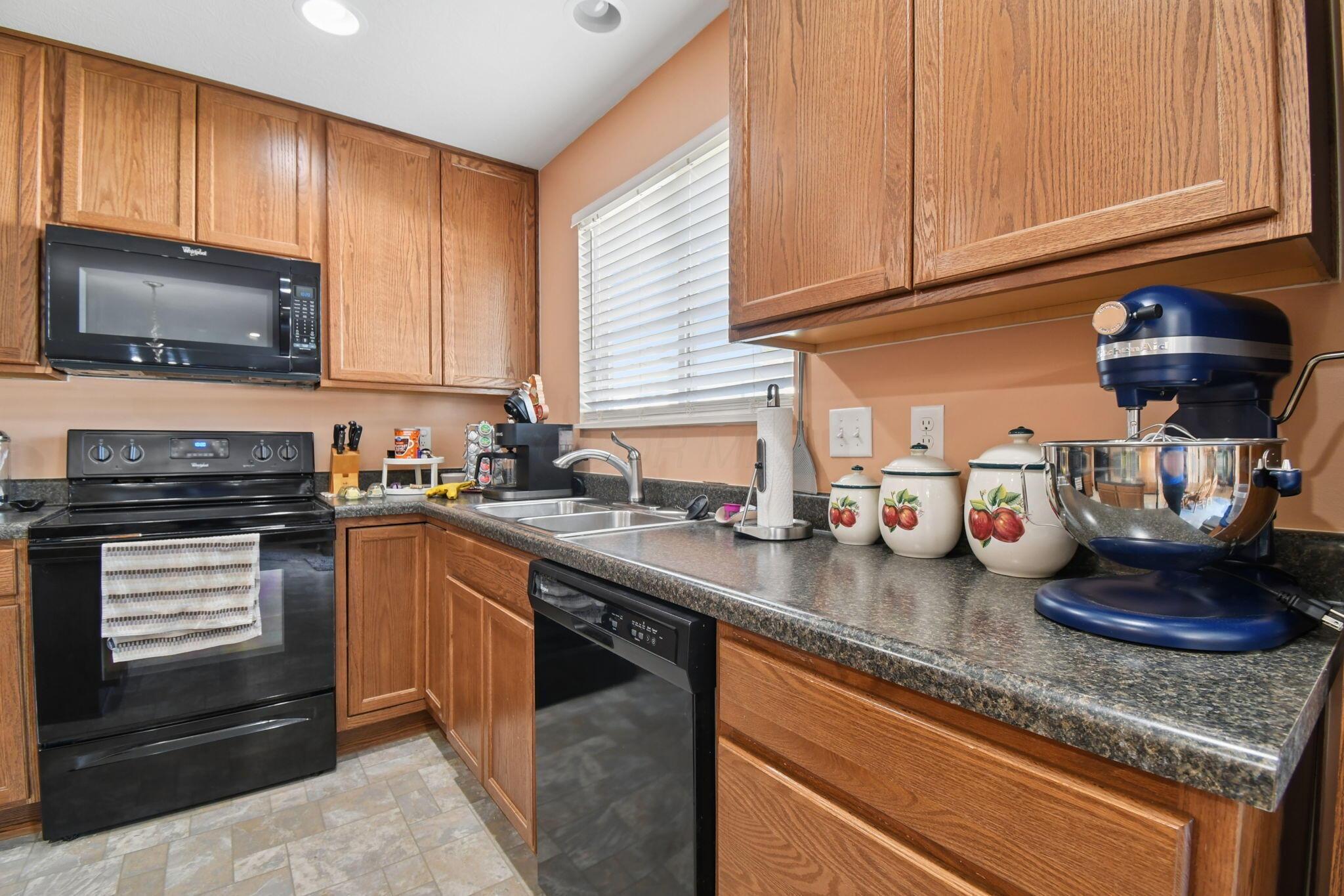 423 Kingston Circle Property Photo 19