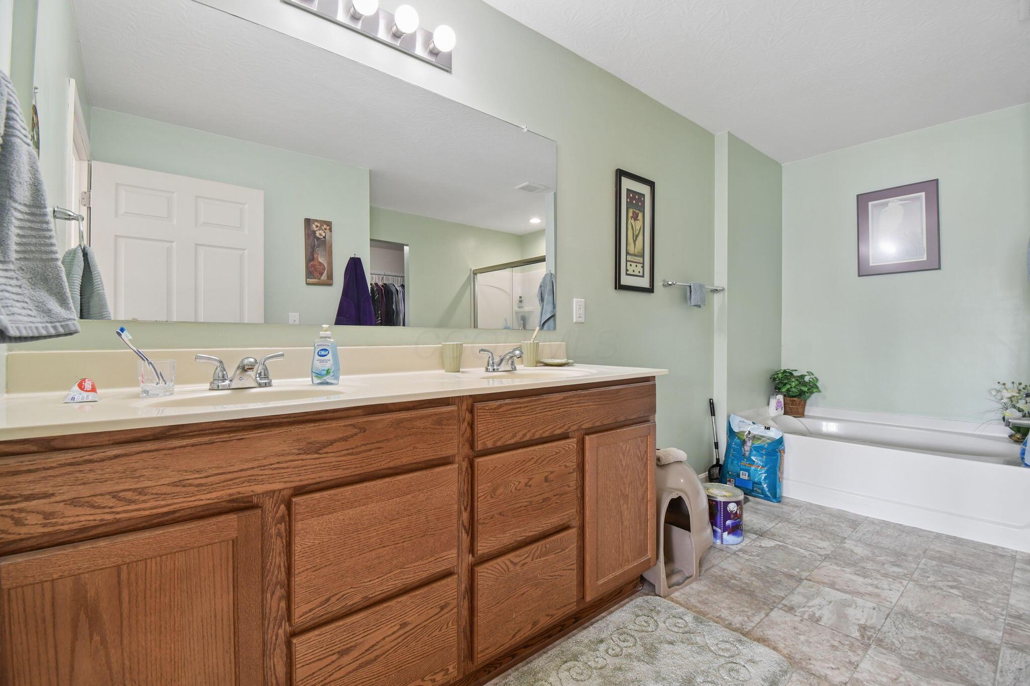 423 Kingston Circle Property Photo 29