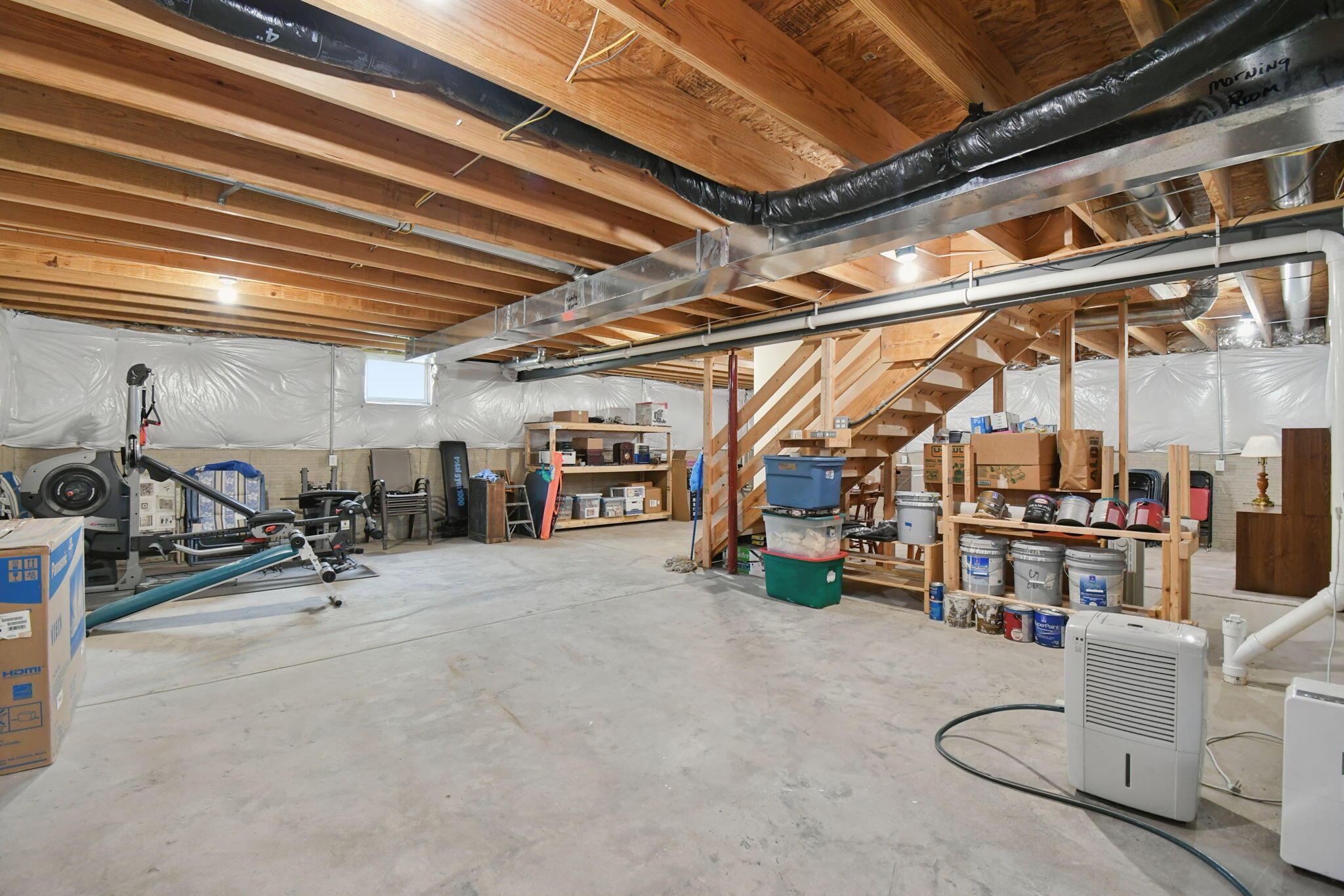 423 Kingston Circle Property Photo 42