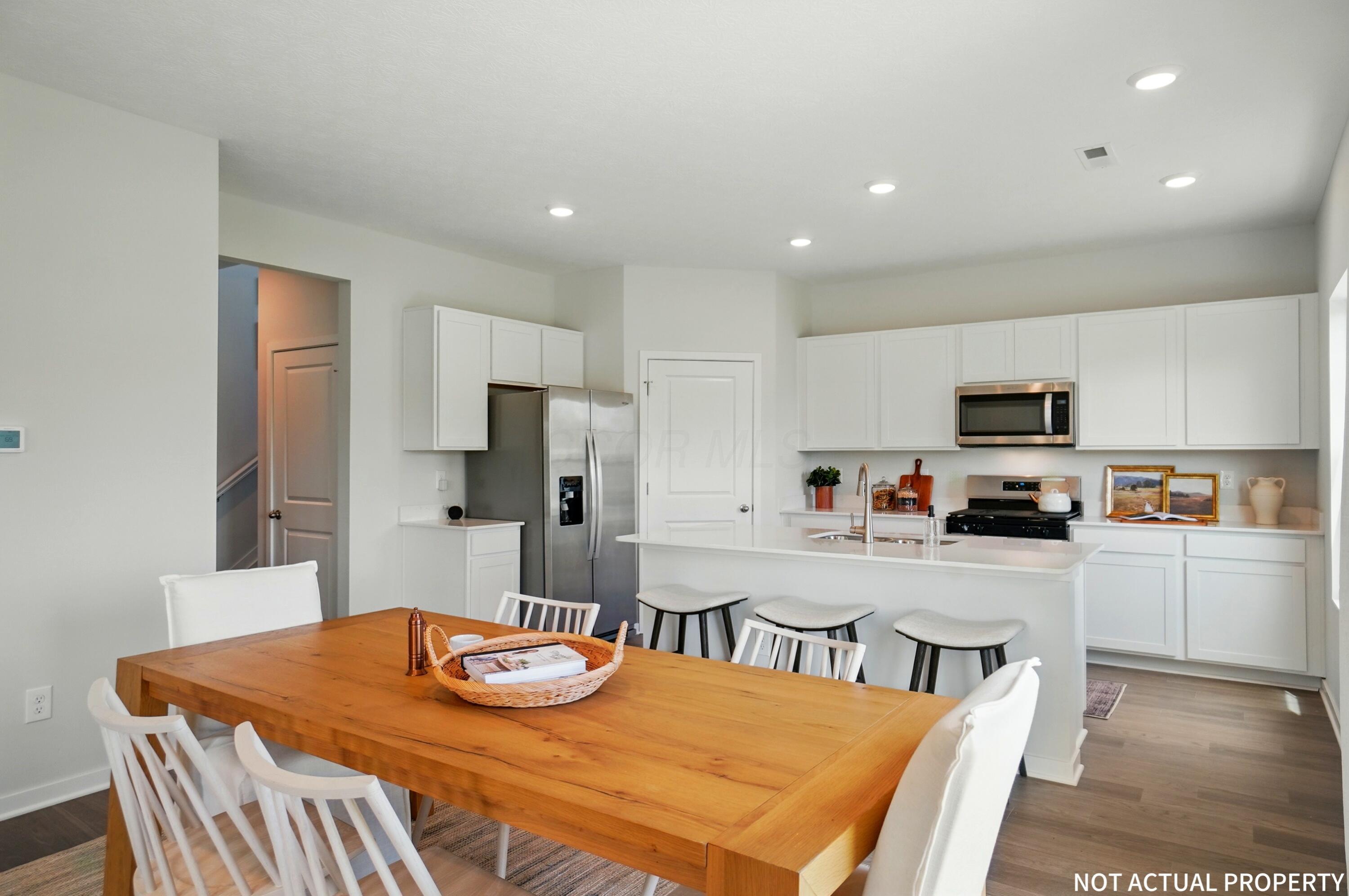1193 Sherwood Loop Property Photo 10