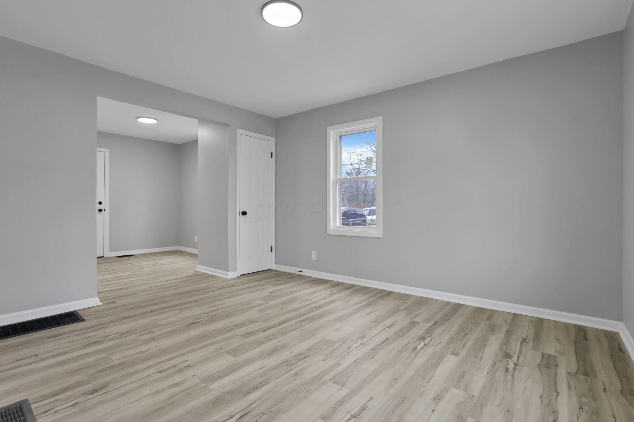 780-782 Whitethorne Avenue Property Photo 10