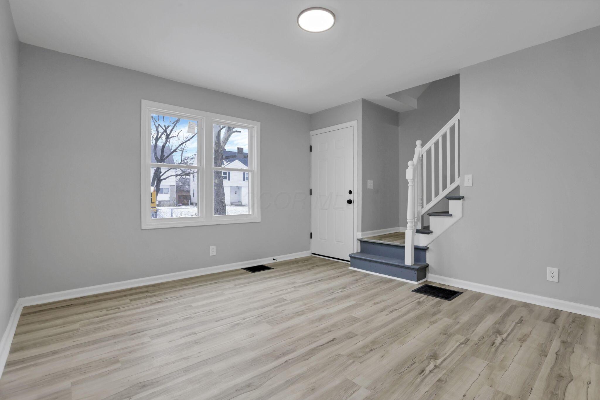 780-782 Whitethorne Avenue Property Photo 11