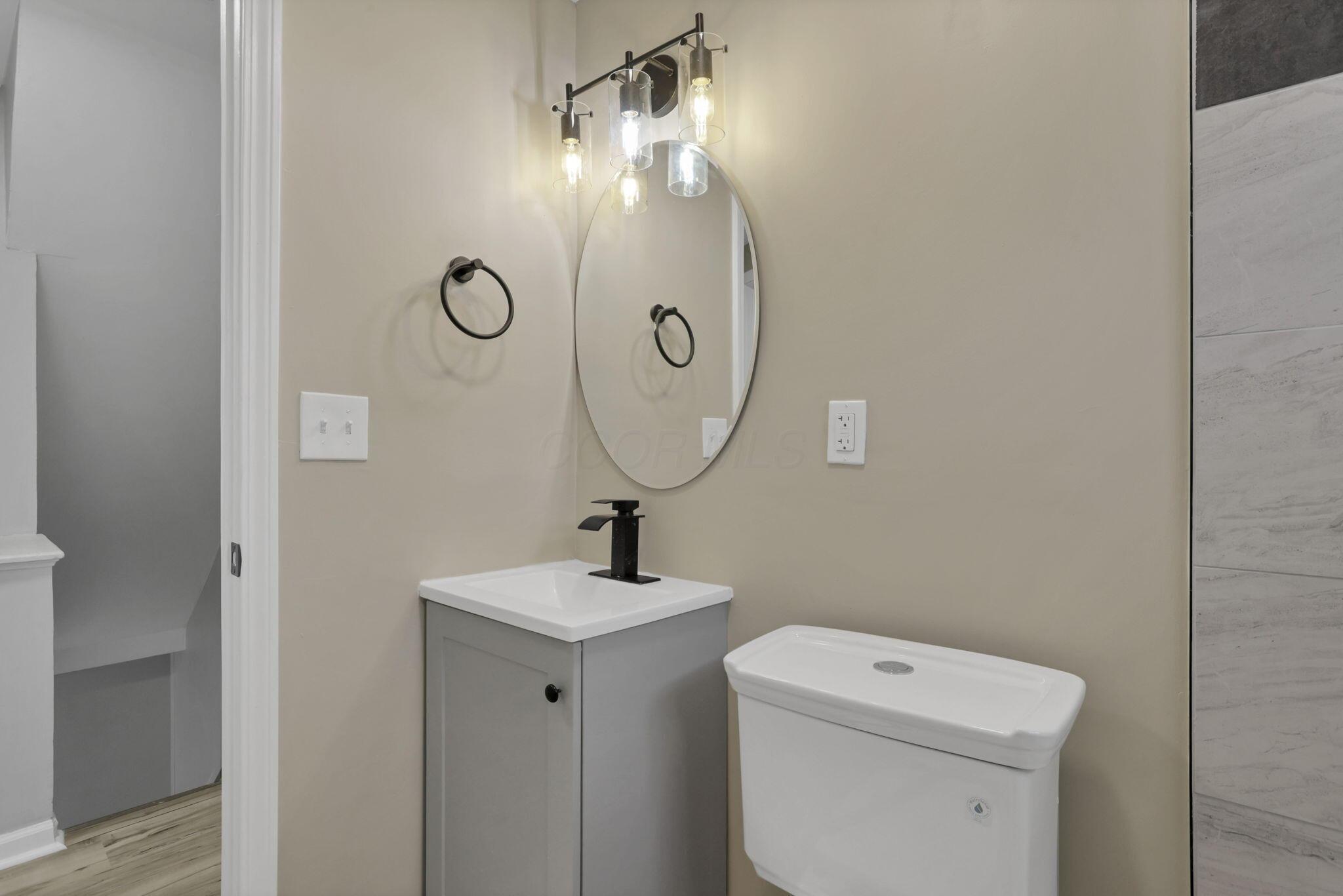780-782 Whitethorne Avenue Property Photo 21