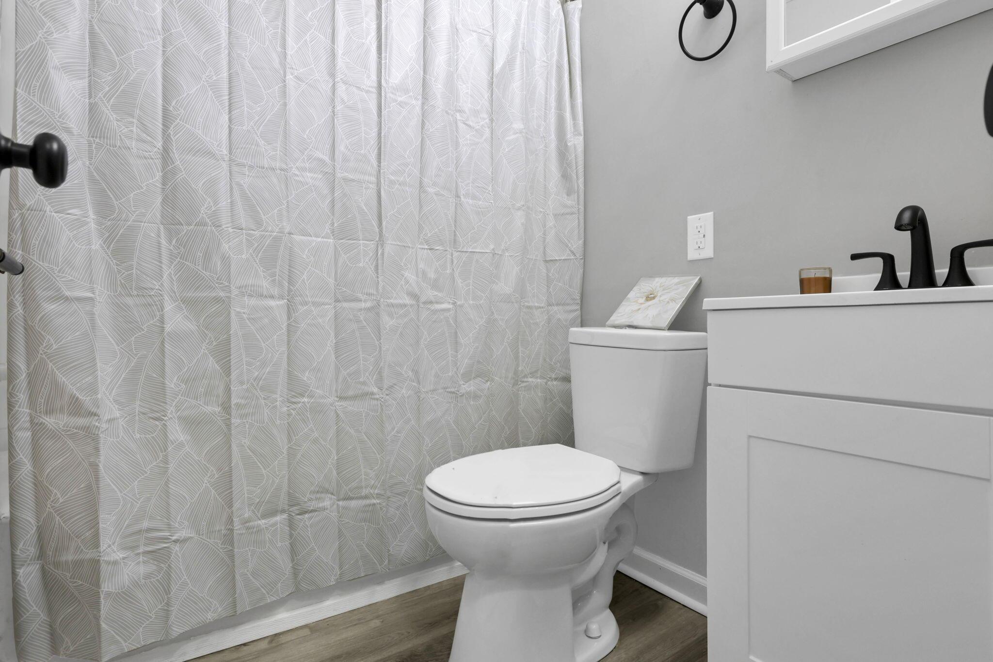 780-782 Whitethorne Avenue Property Photo 45