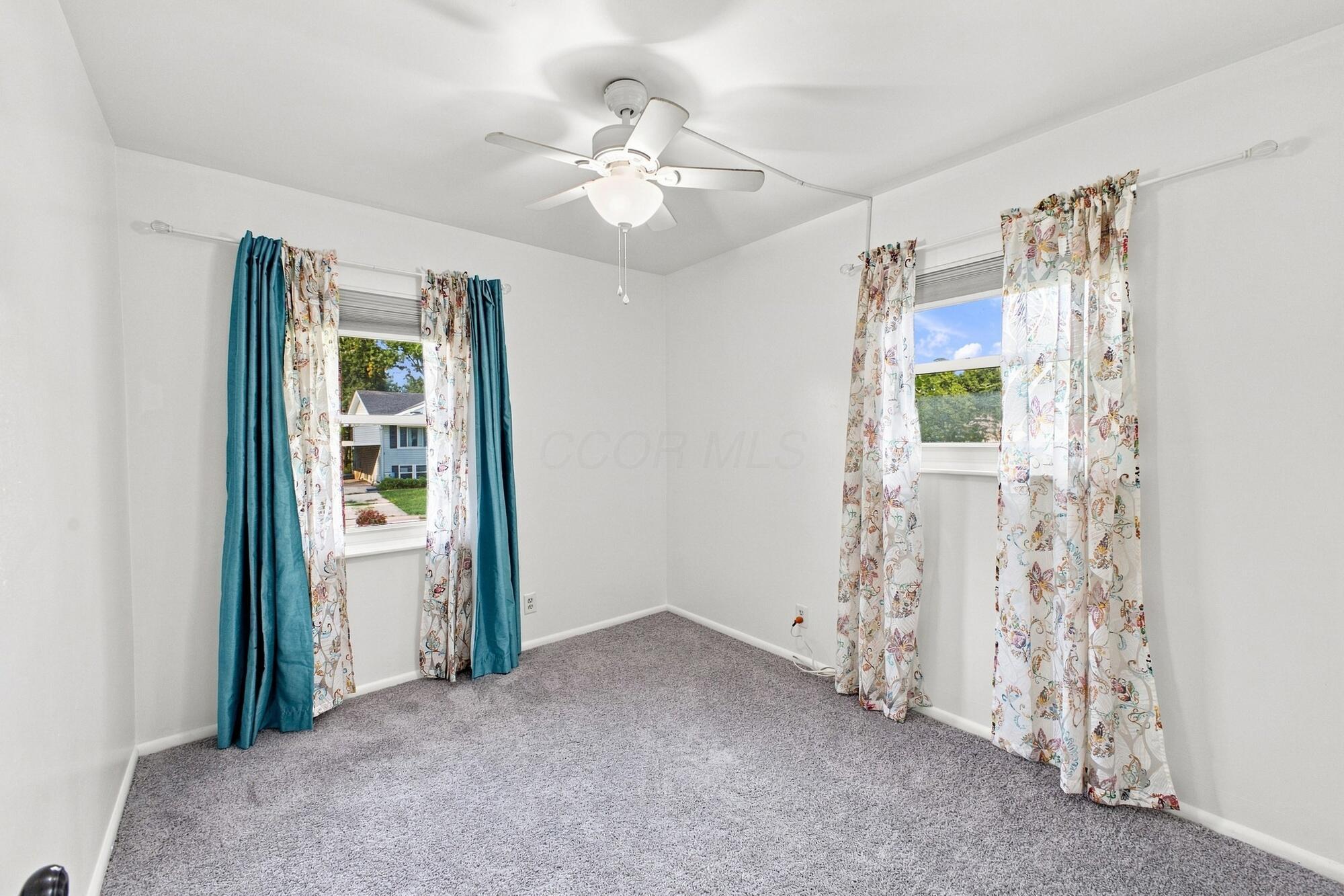 292 Imperial Drive Property Photo 14