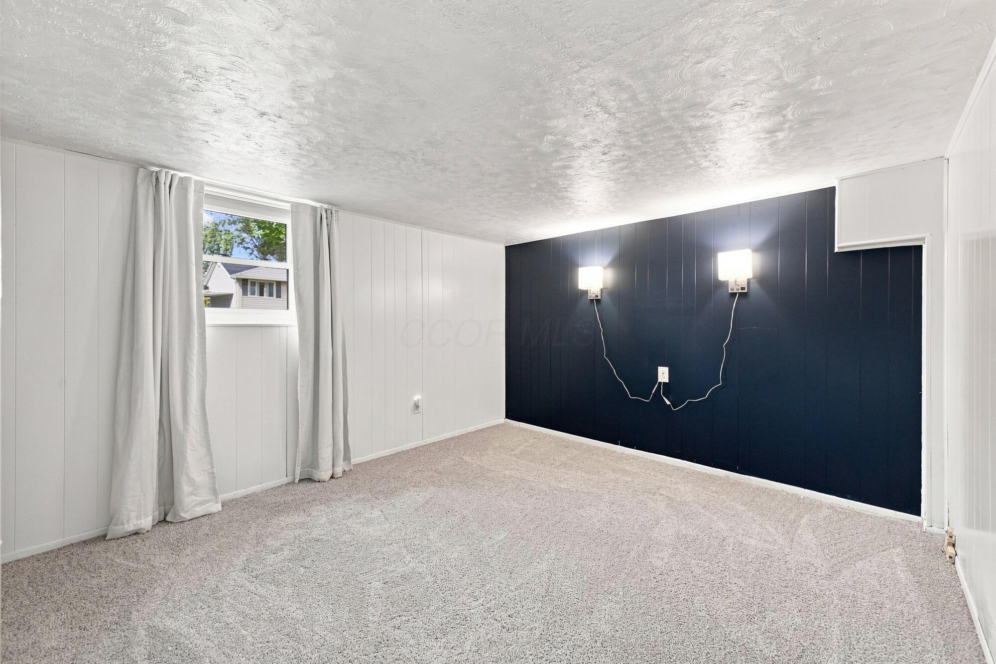 292 Imperial Drive Property Photo 23