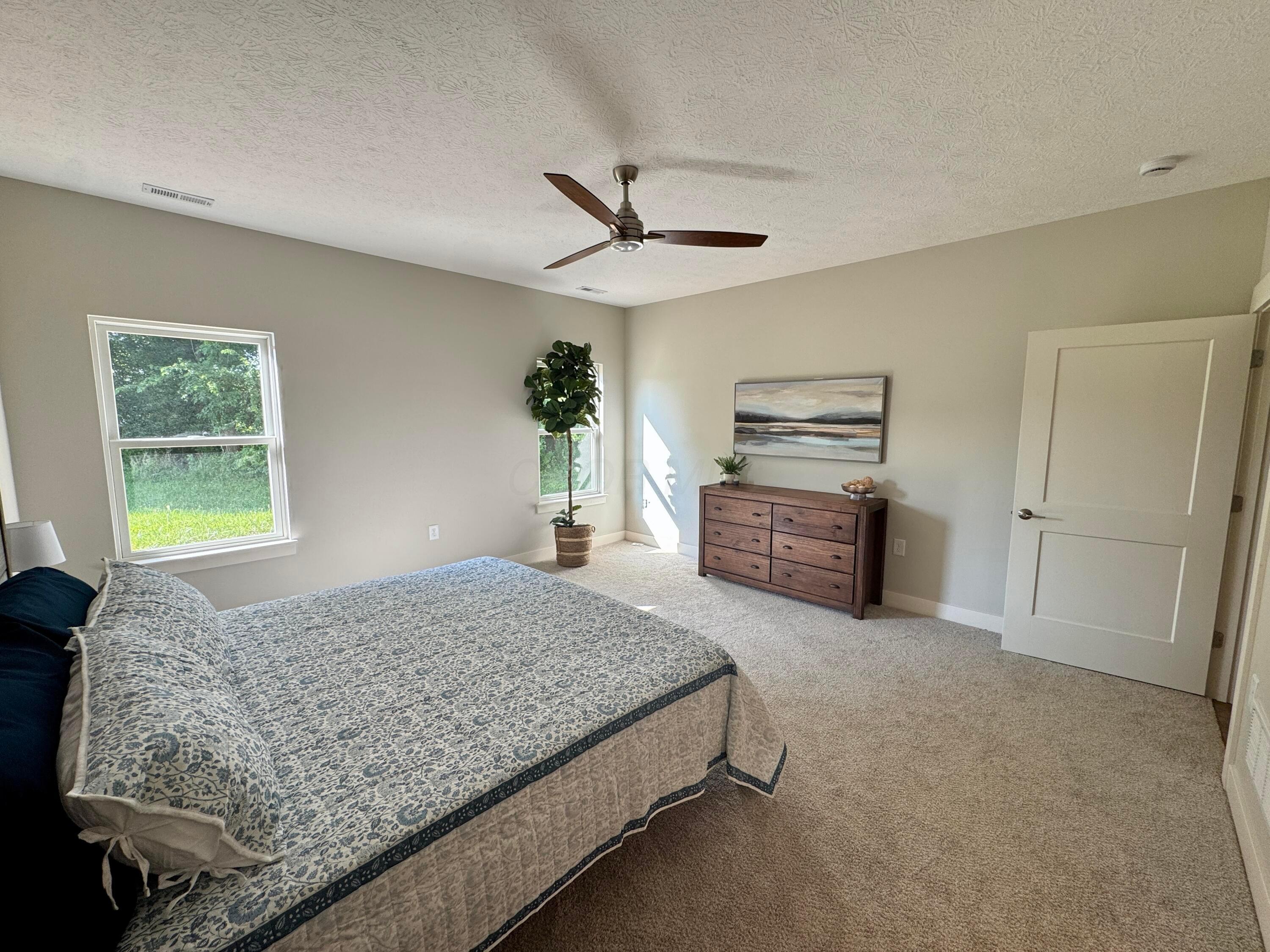 127 E Faith Street Property Photo 6