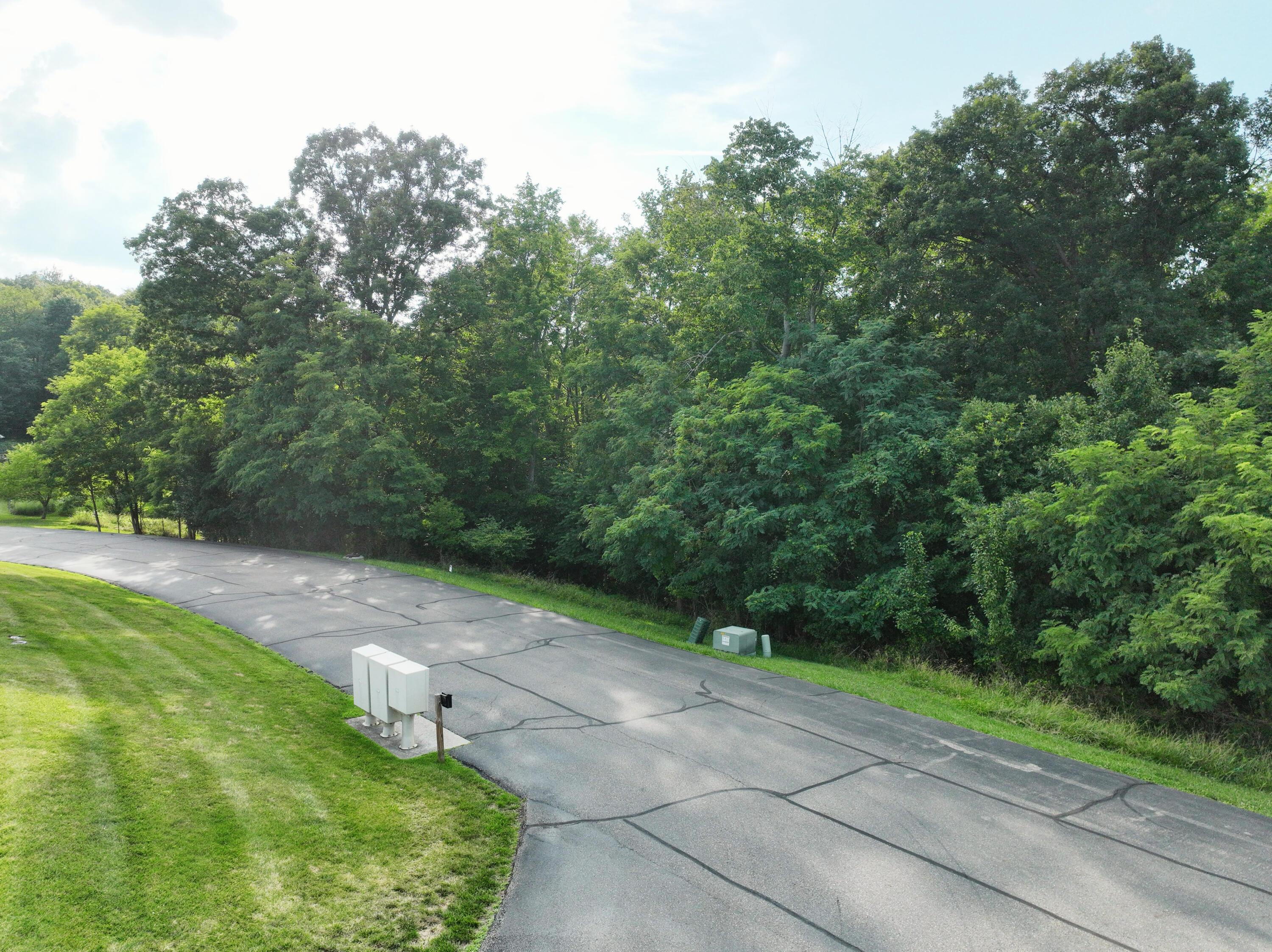 514 Edgehill Circle Property Photo 4