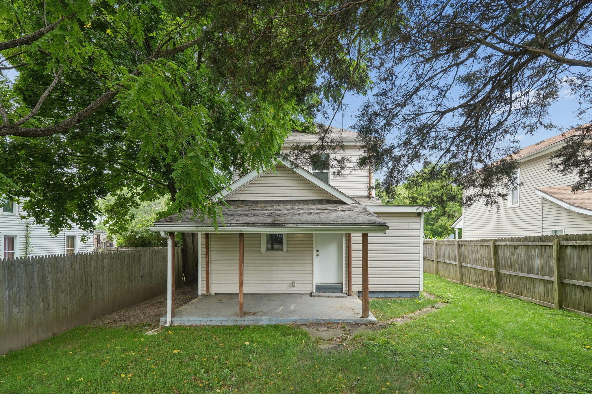 918 Elder Street Property Photo 22