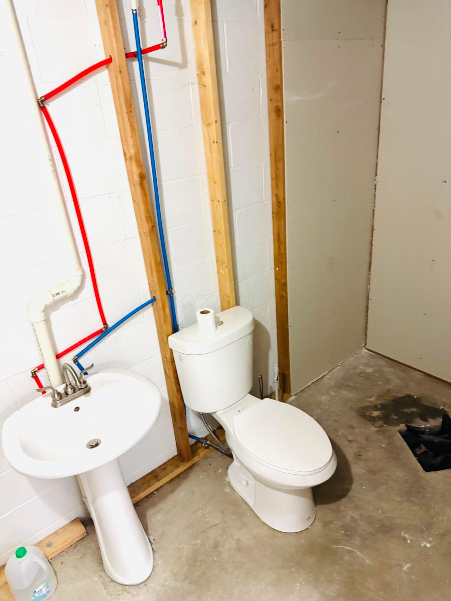 261 Westmark Court Property Photo 42