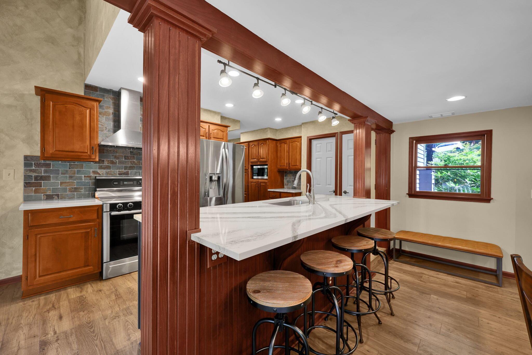 72 Pinehurst Drive Property Photo 3