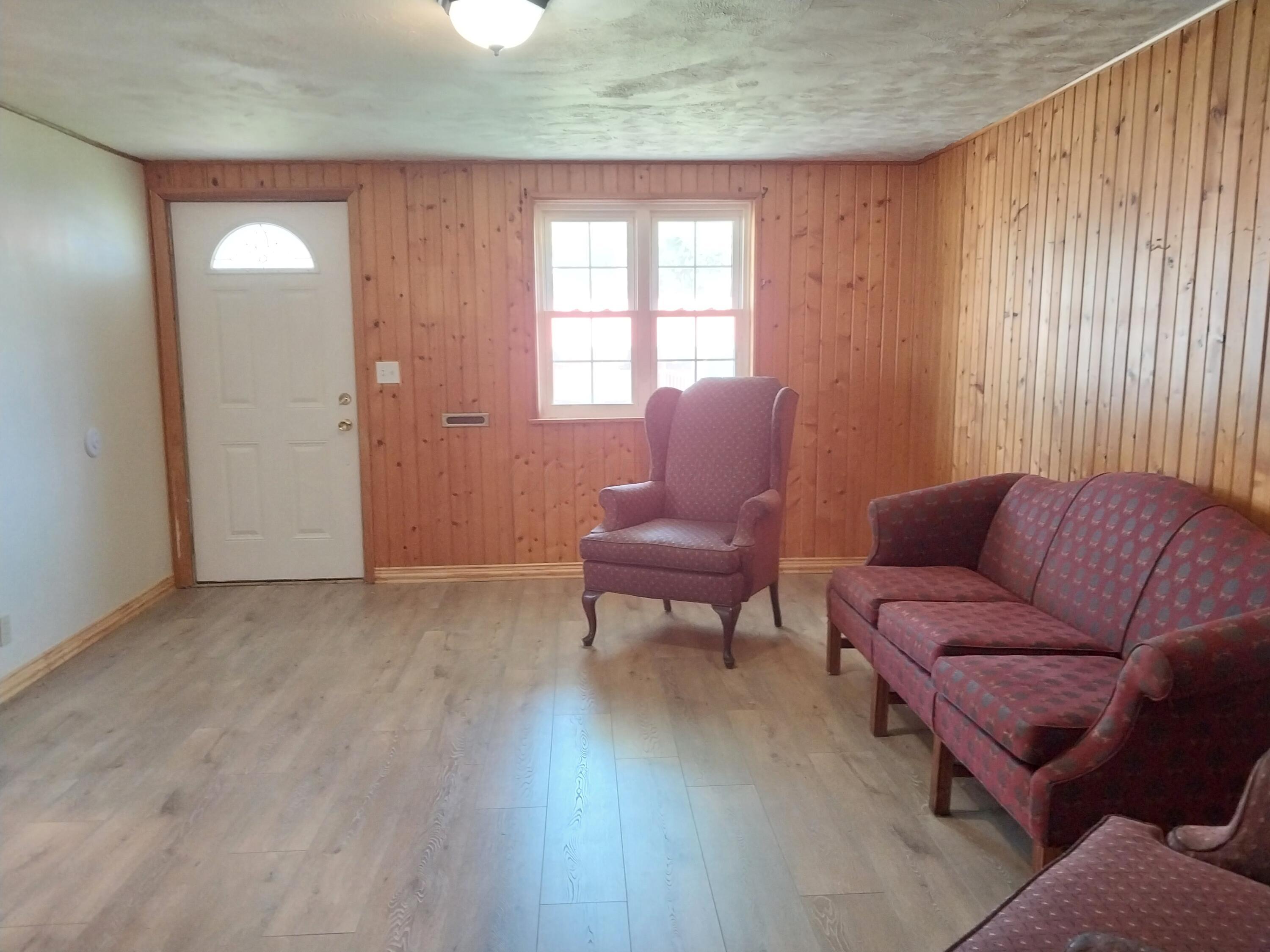 552 Dunlap Lane Property Photo 8