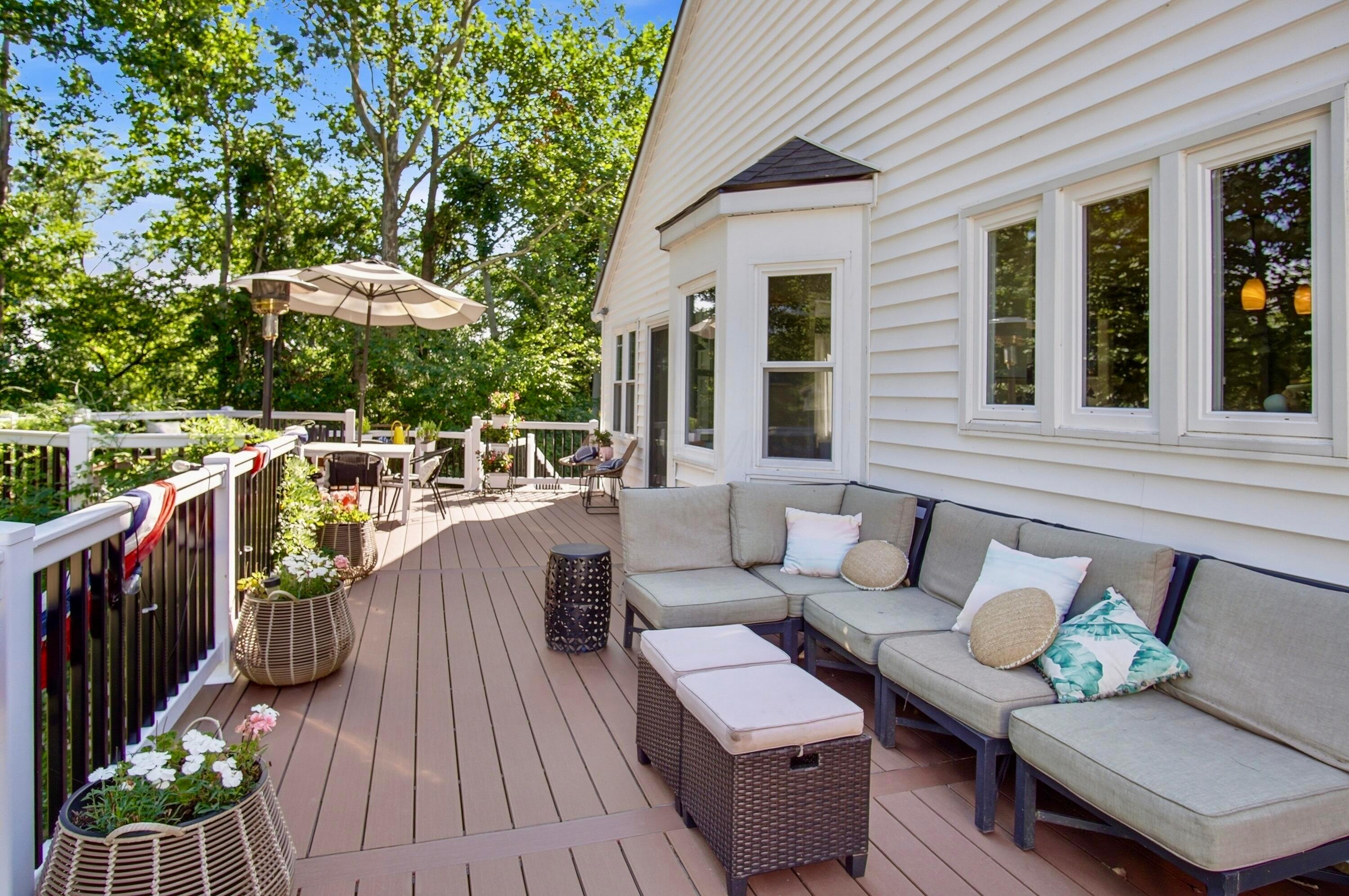 5200 Hampton Court Property Photo 7