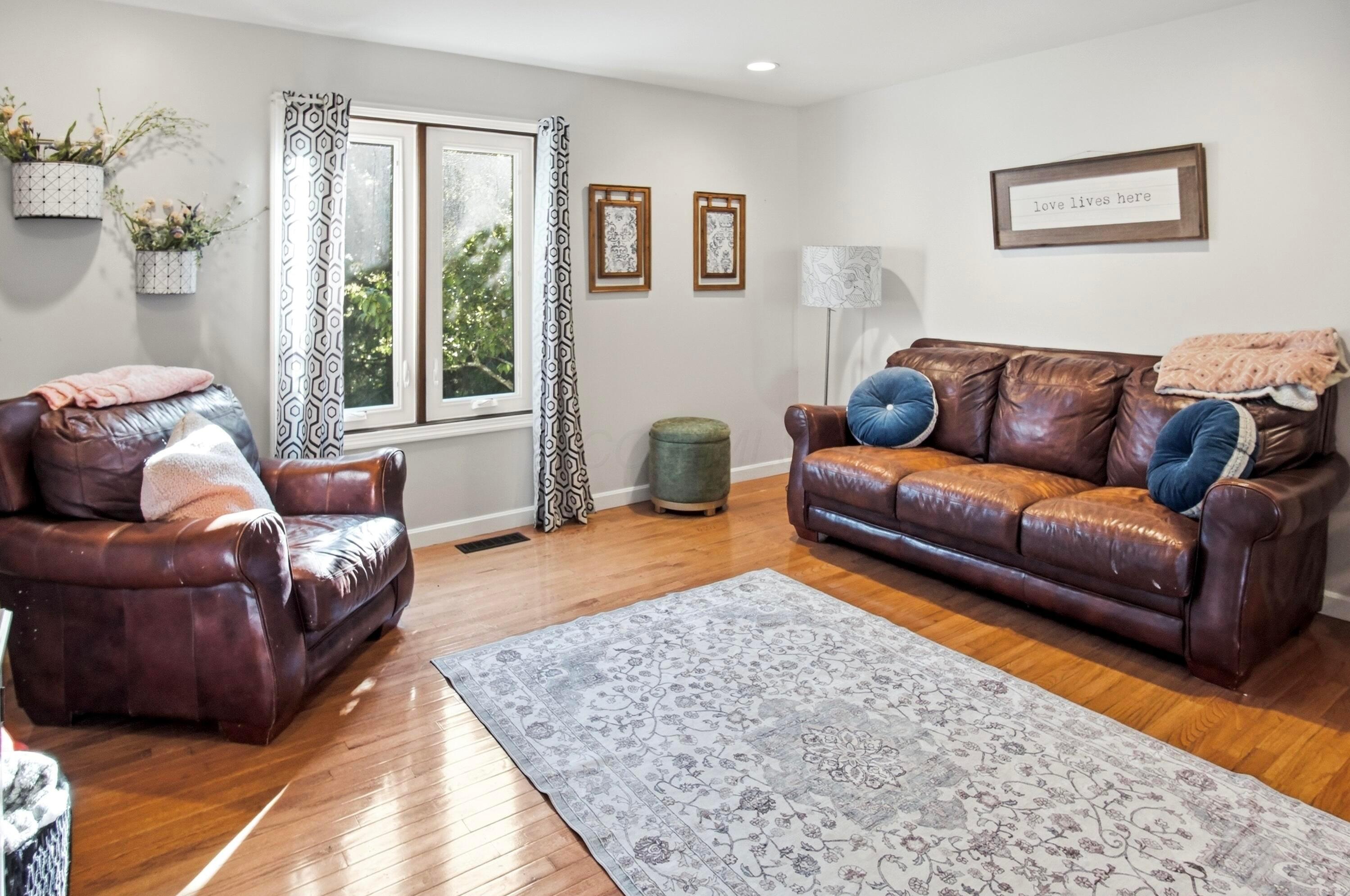 5200 Hampton Court Property Photo 13