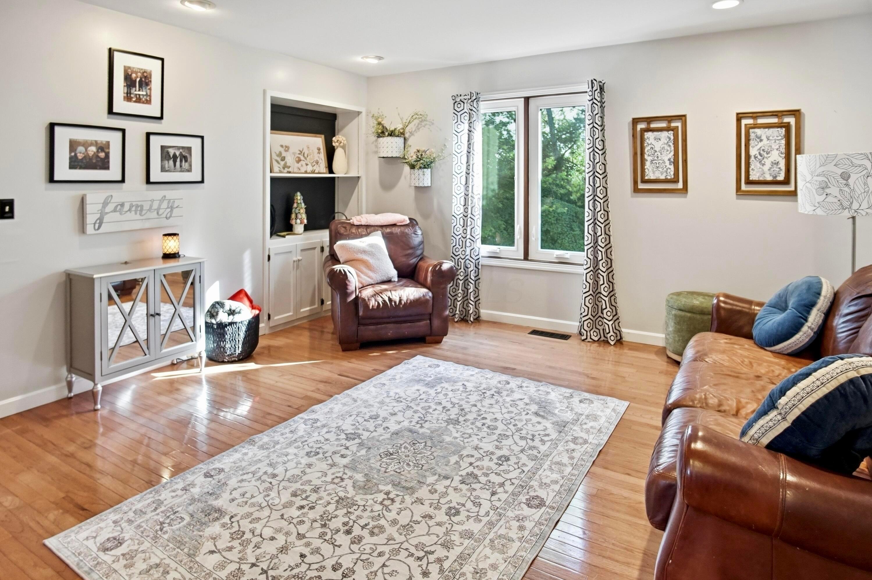 5200 Hampton Court Property Photo 14