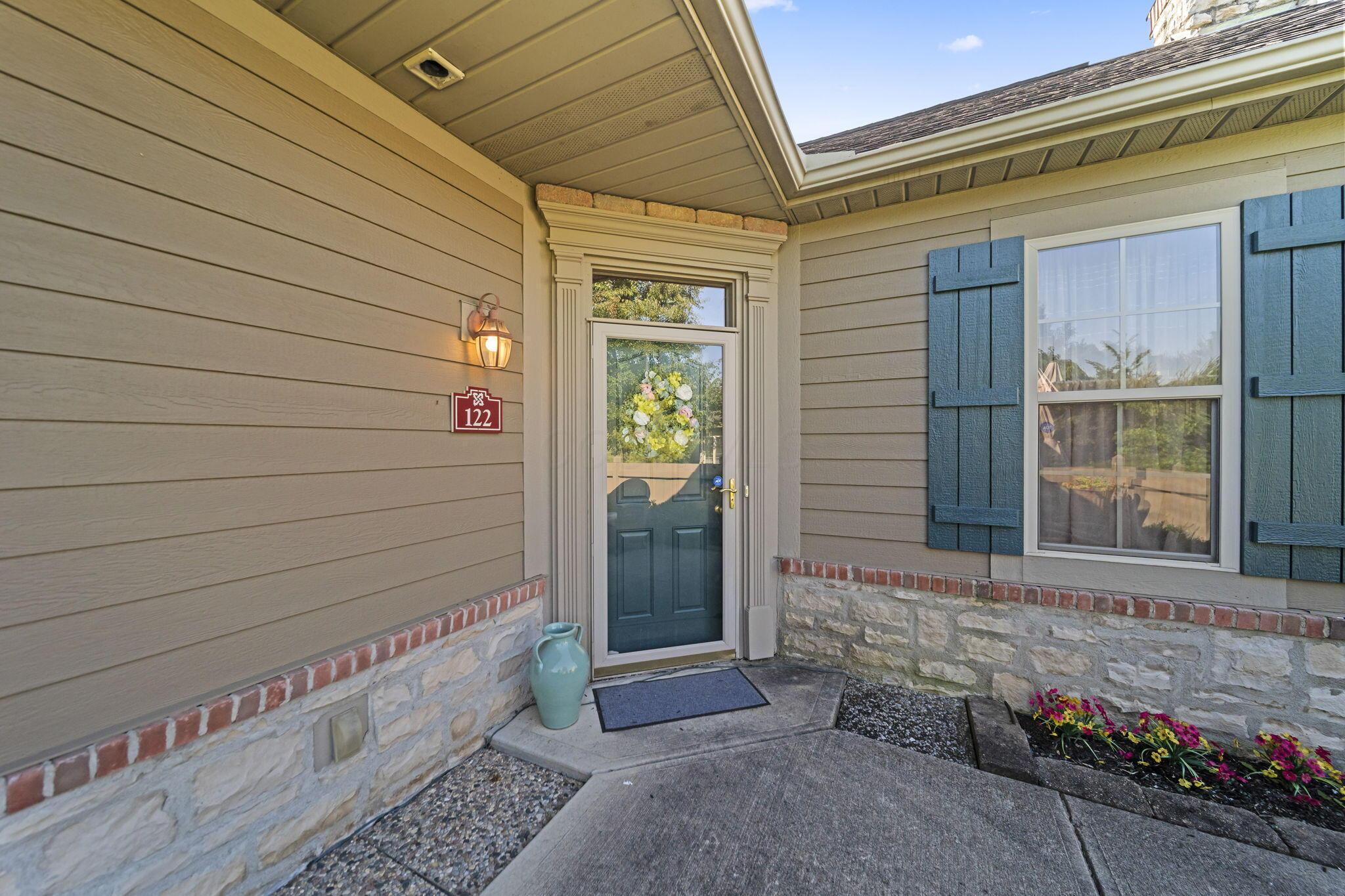 122 Stonegate Drive Property Photo 3