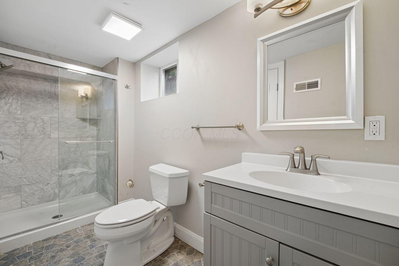 1430 Ashdowne Road Property Photo 34