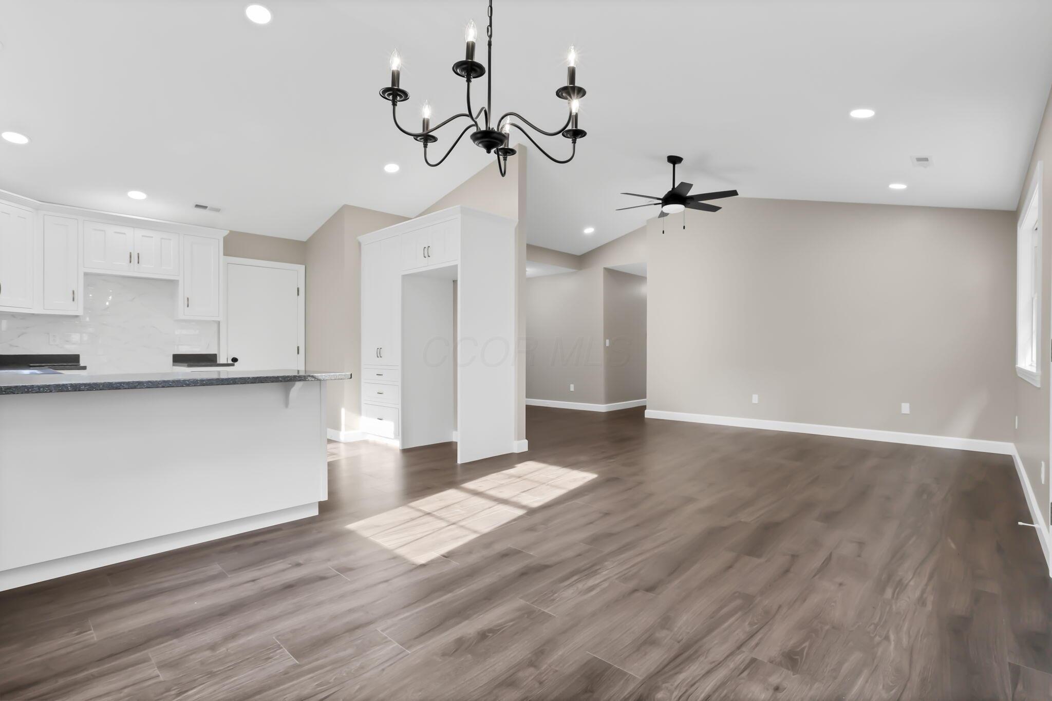 548 Wildflower Drive Property Photo 15