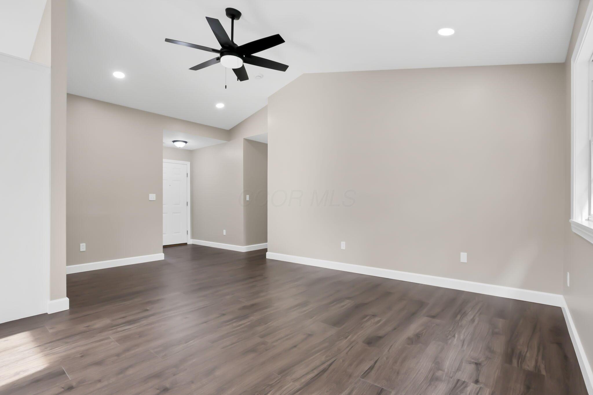 548 Wildflower Drive Property Photo 17