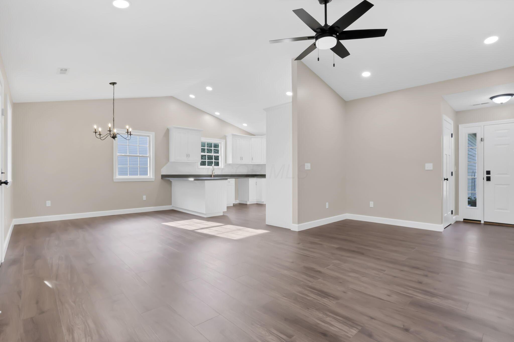 548 Wildflower Drive Property Photo 18