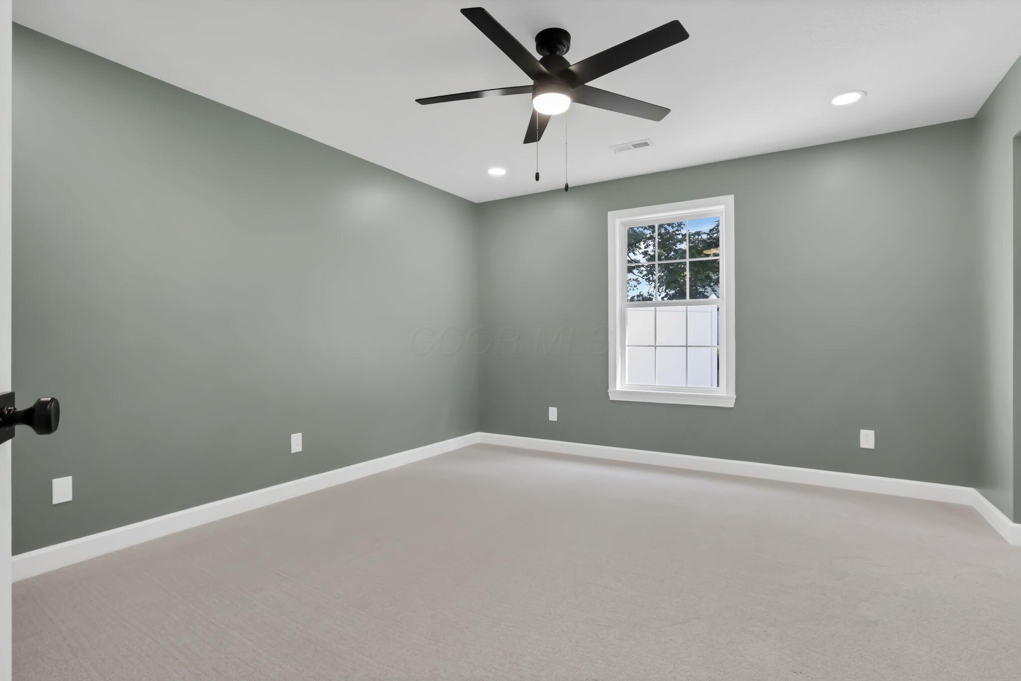 548 Wildflower Drive Property Photo 28