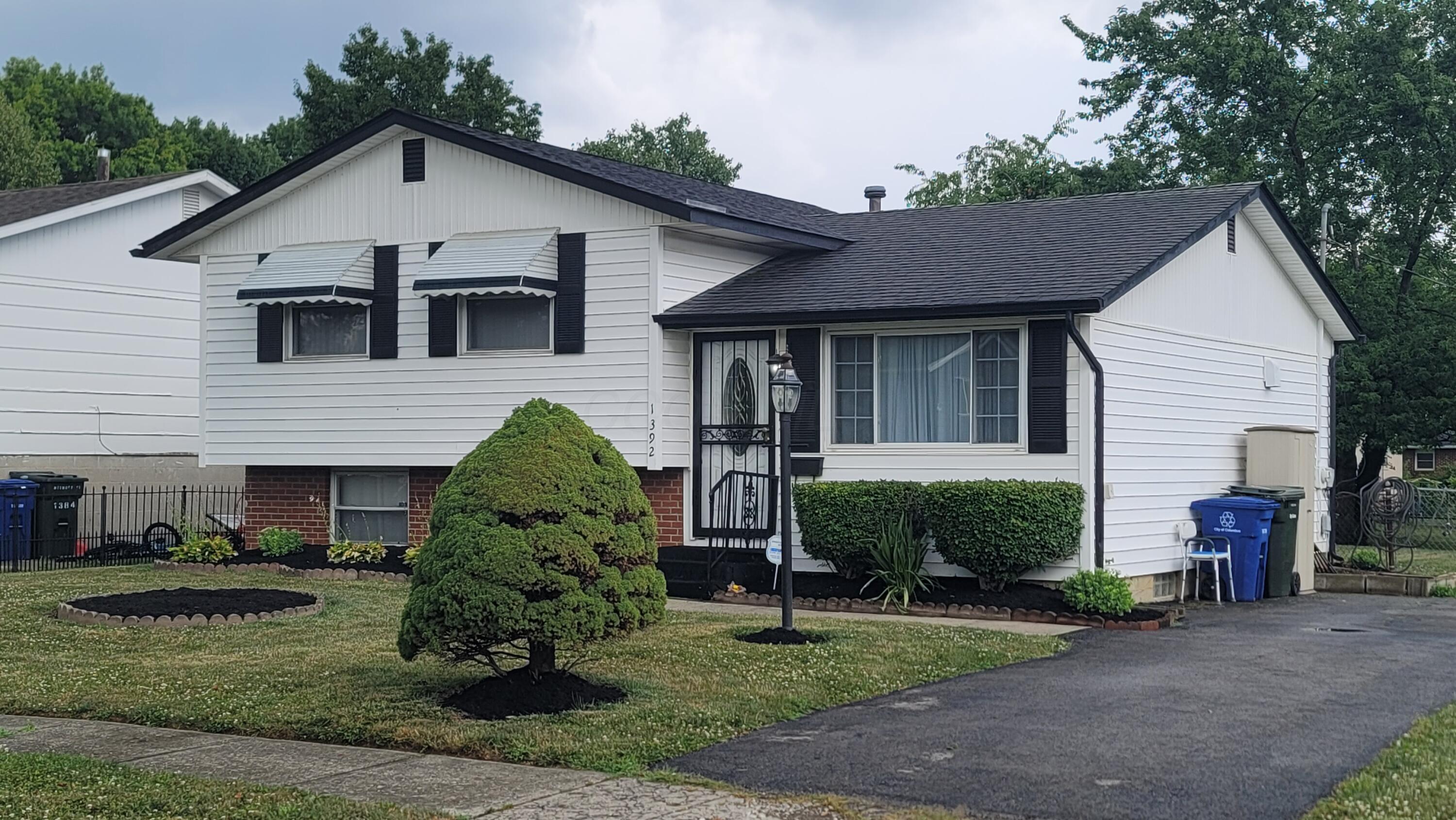 1392 E Mithoff Street Property Photo 3