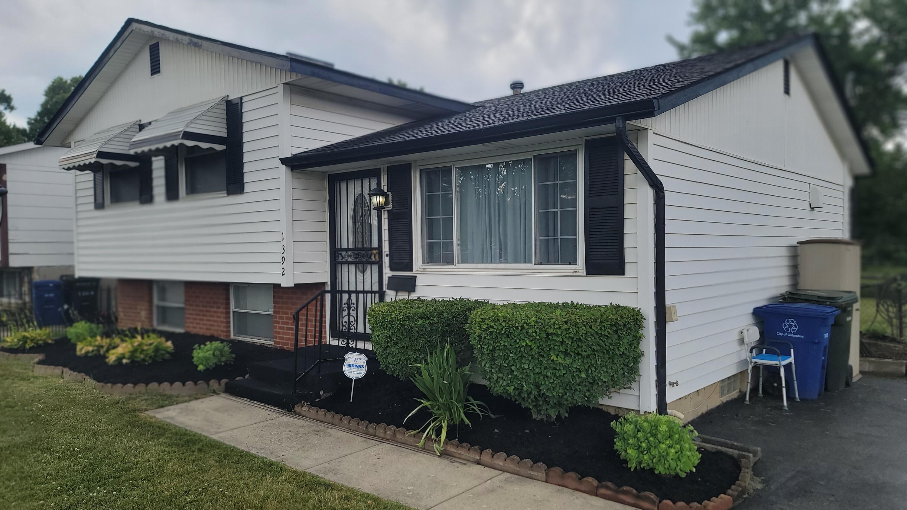 1392 E Mithoff Street Property Photo 4