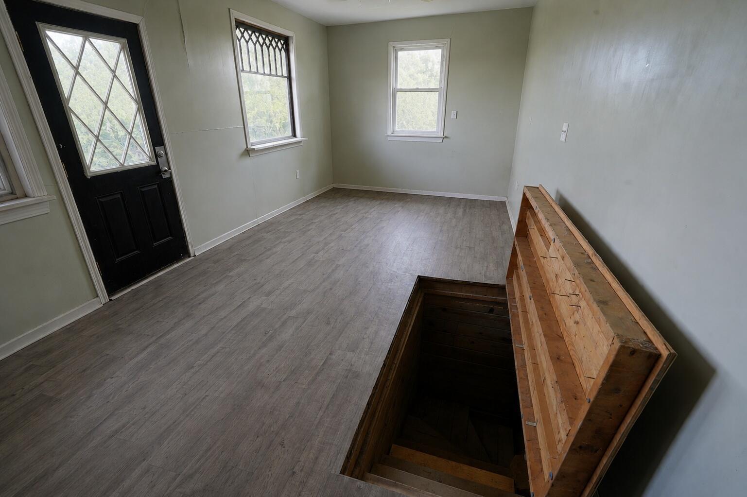 3048 Regan Road Property Photo 34