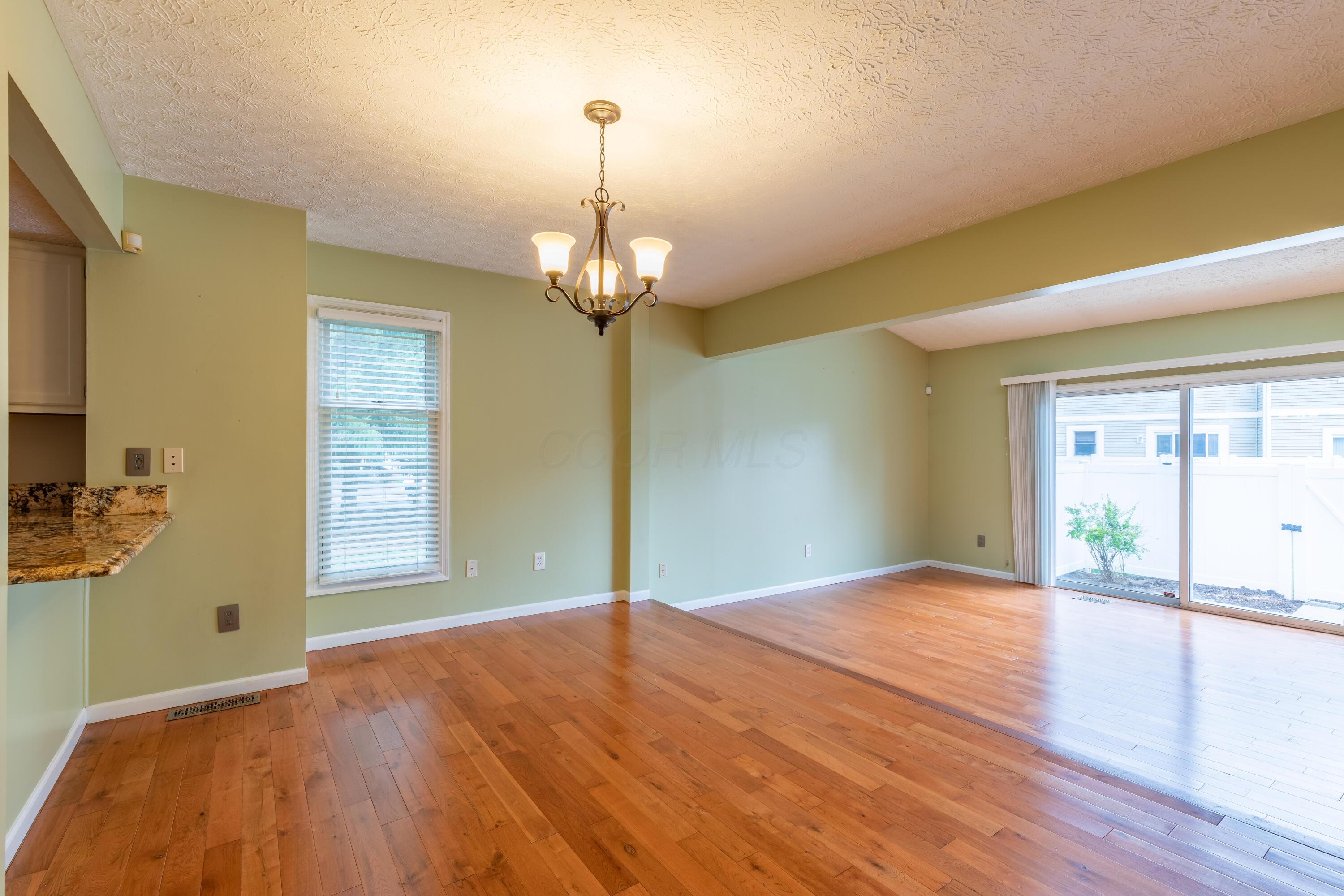5814 Elmbridge Lane Property Photo 7