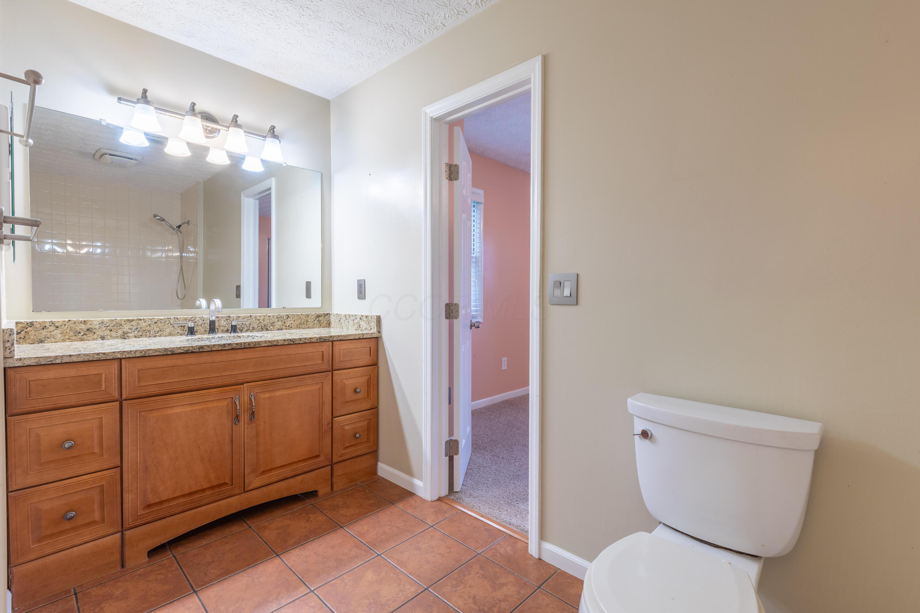 5814 Elmbridge Lane Property Photo 13
