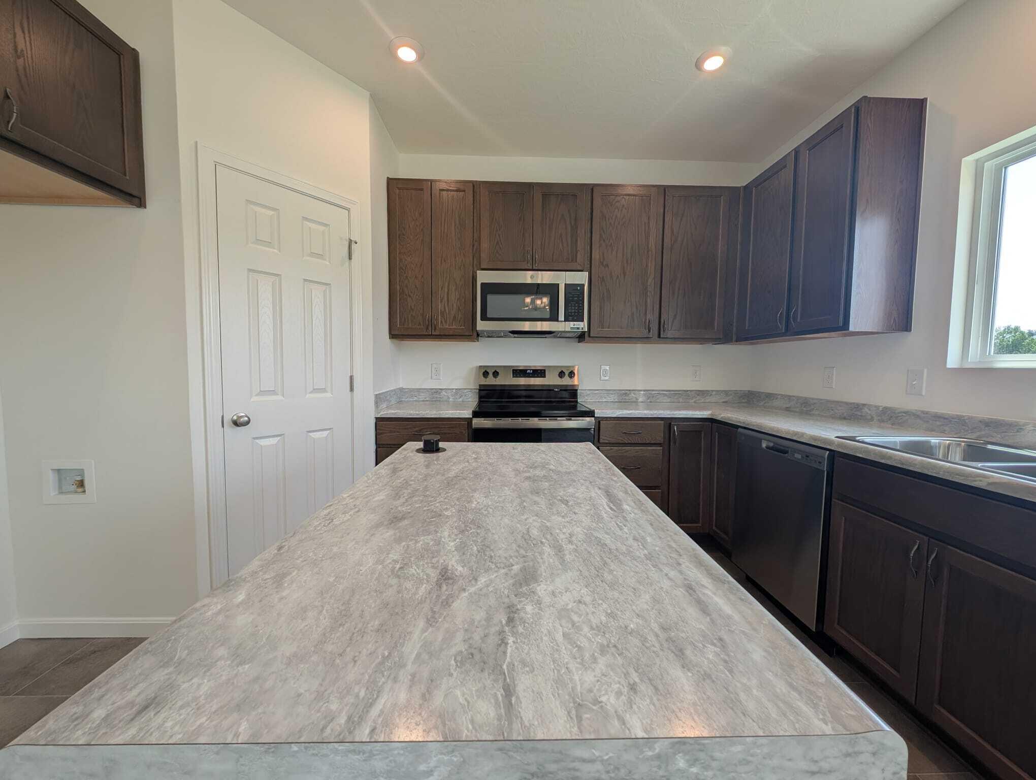 226026486 Property Photo 5