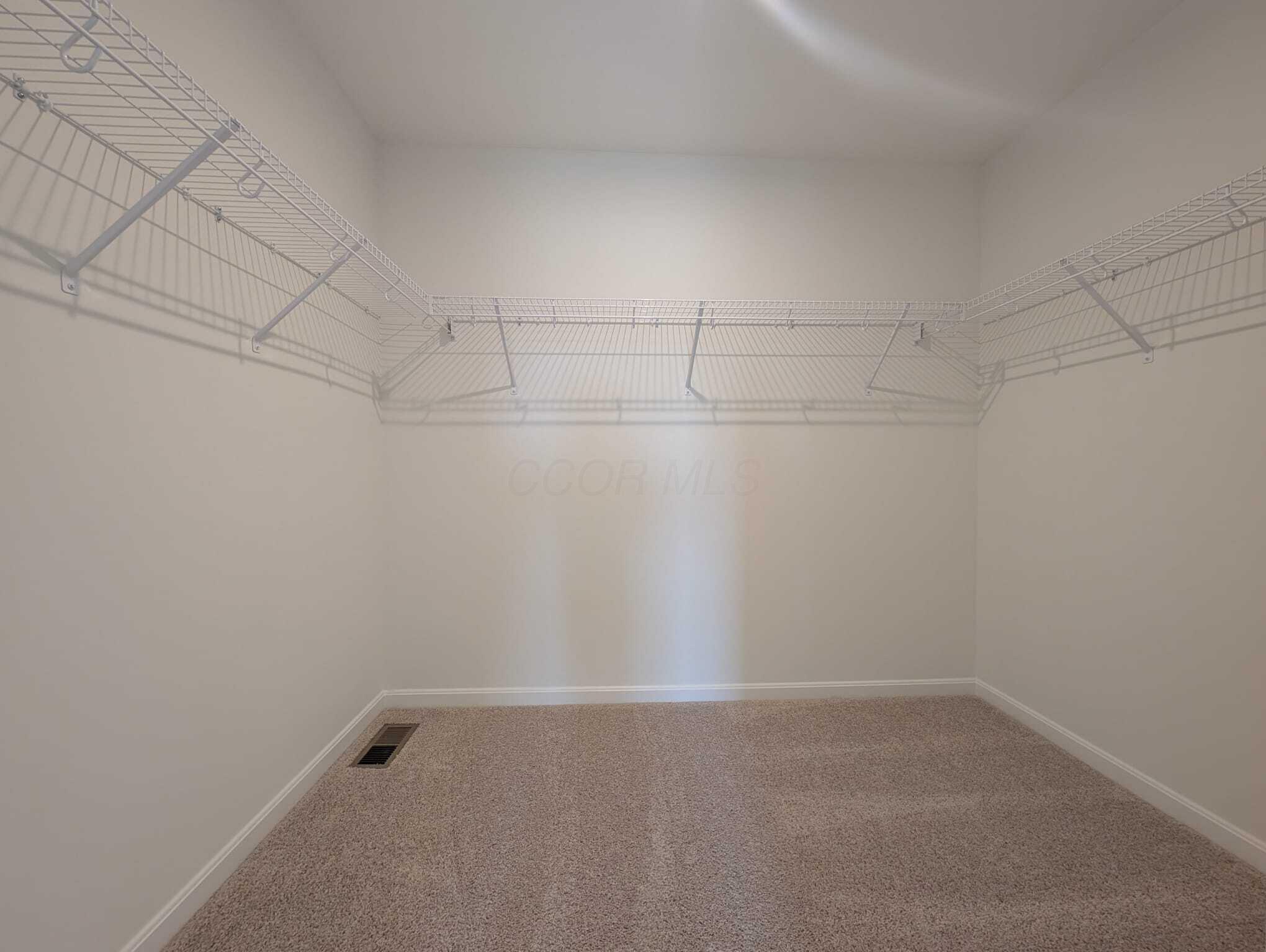 226026486 Property Photo 12