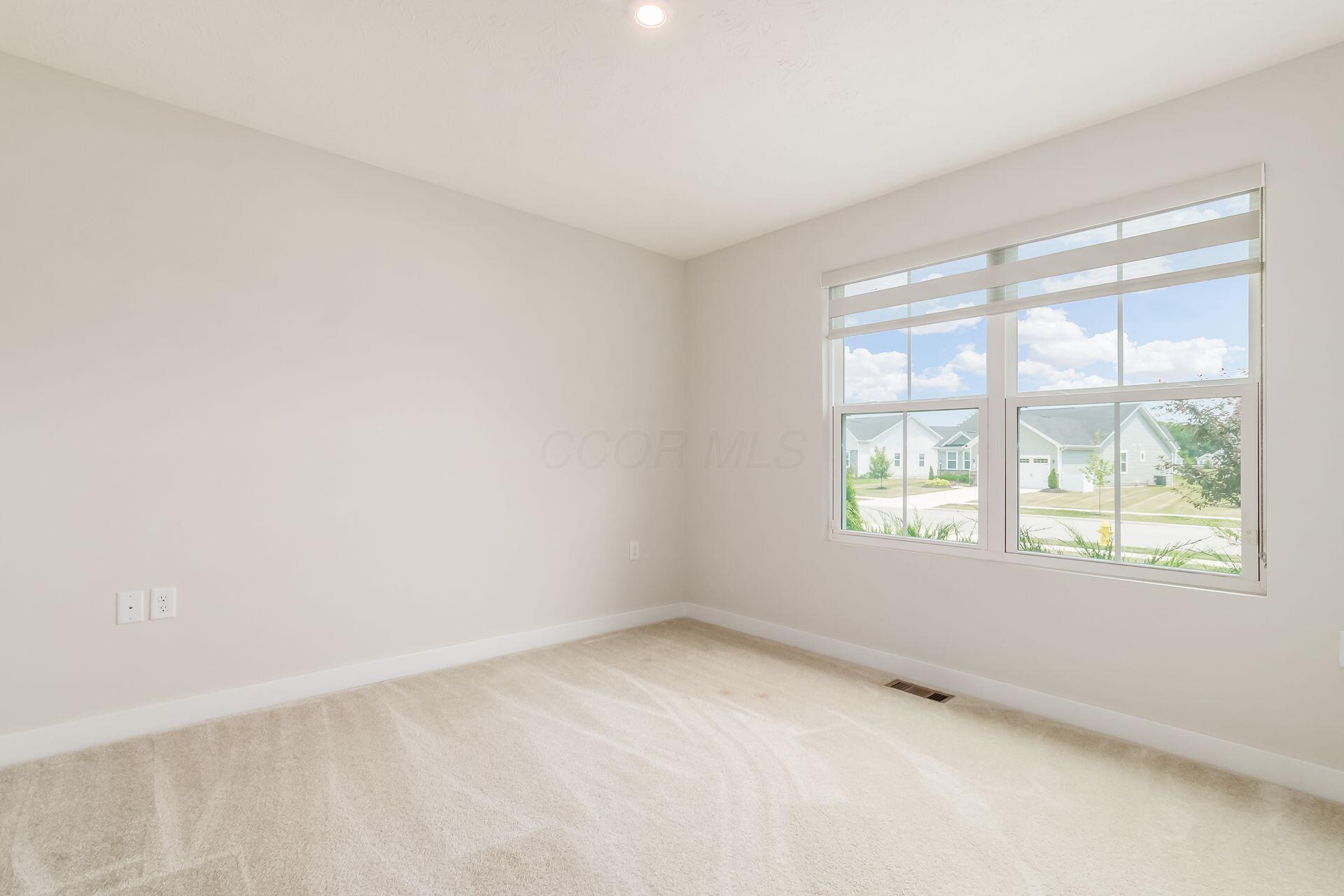 84 Lucca Road Property Photo 10