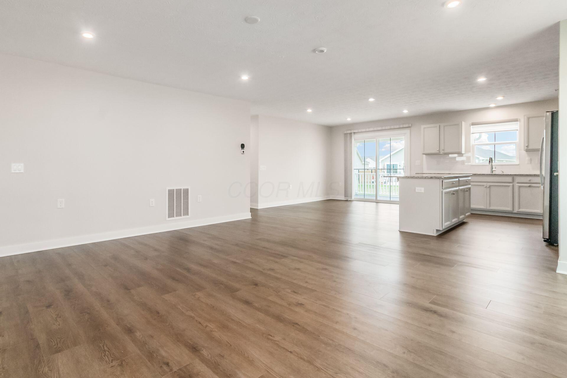 84 Lucca Road Property Photo 16