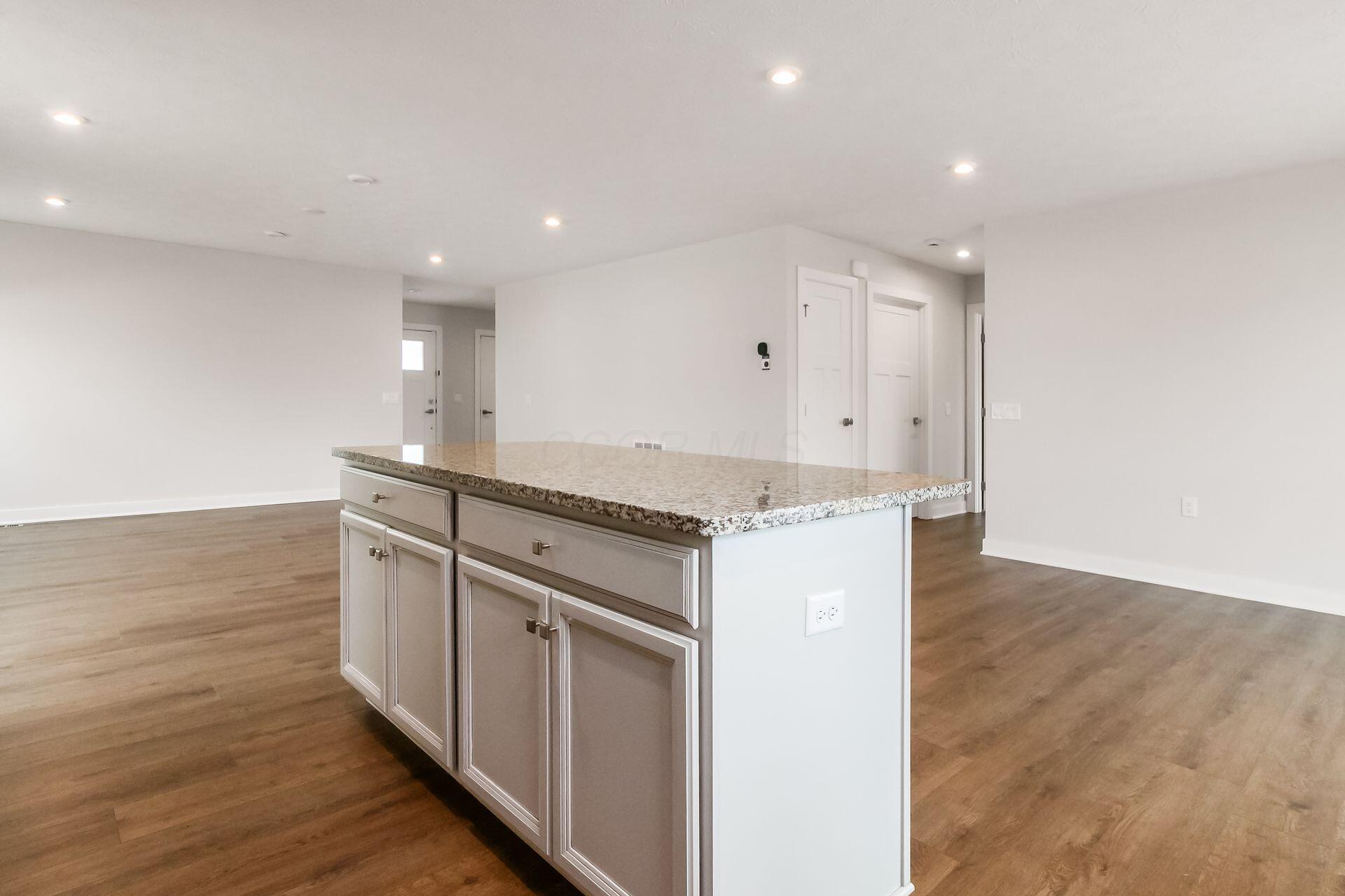 84 Lucca Road Property Photo 23
