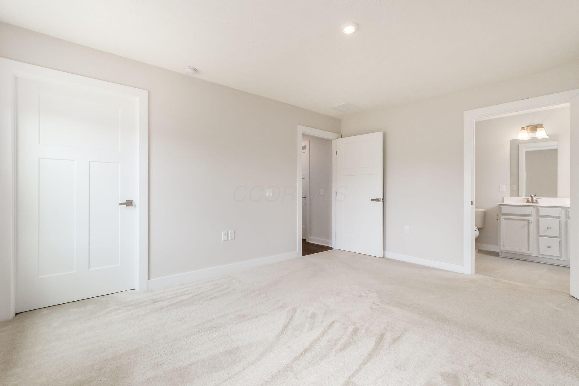 84 Lucca Road Property Photo 25