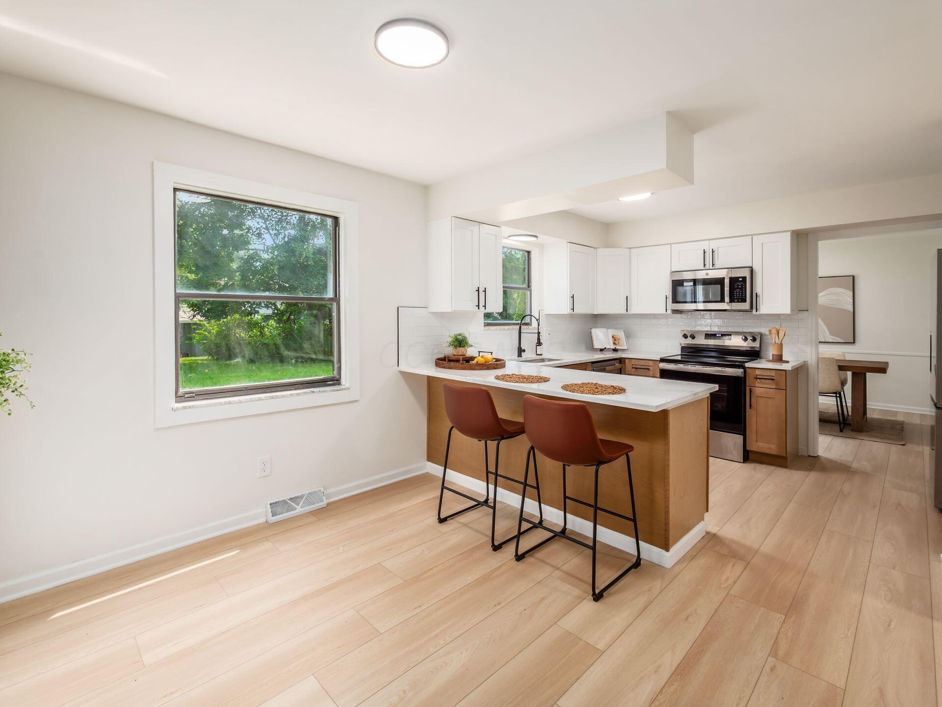 161 Somerset Road Property Photo 8