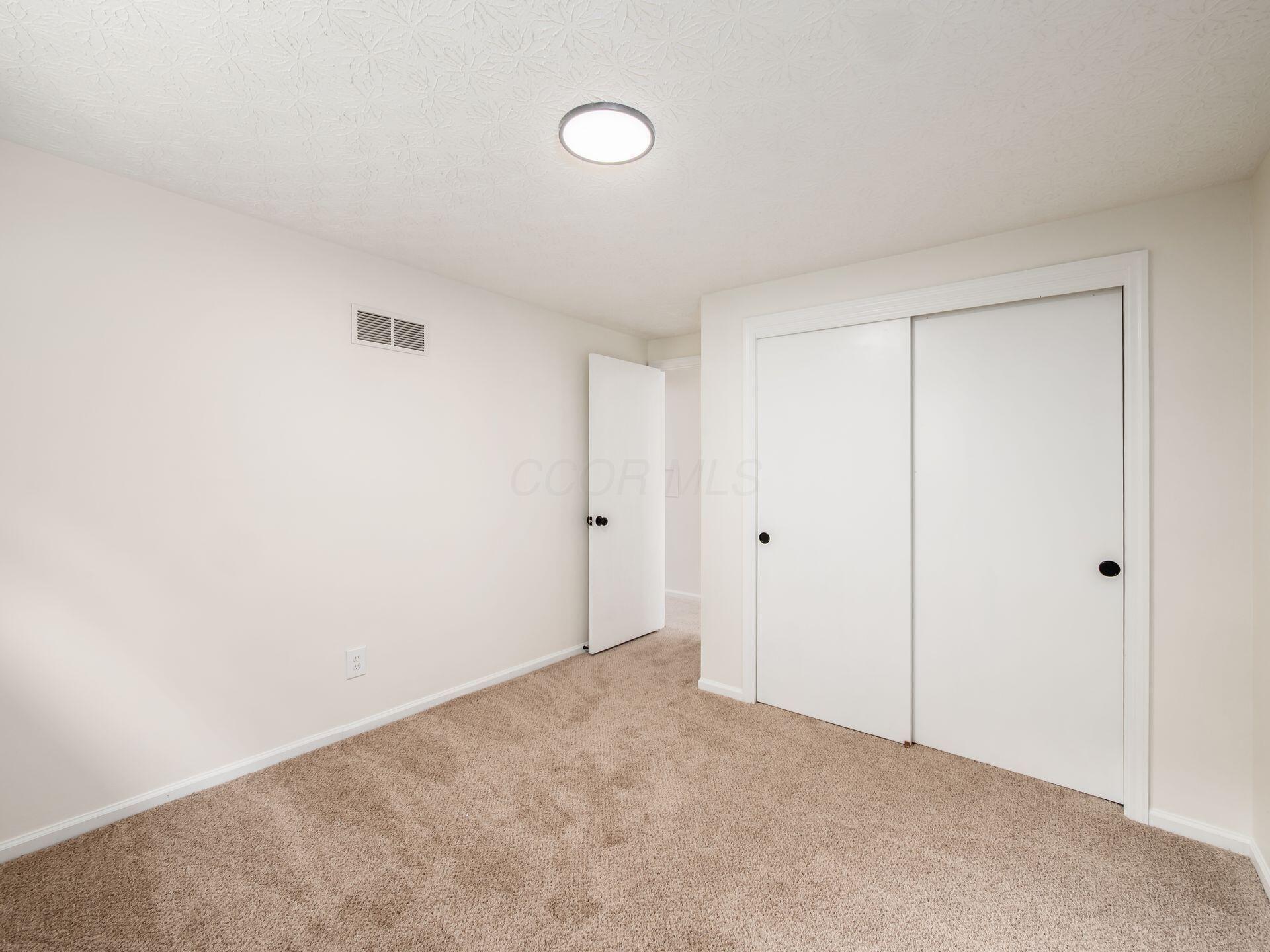 161 Somerset Road Property Photo 23