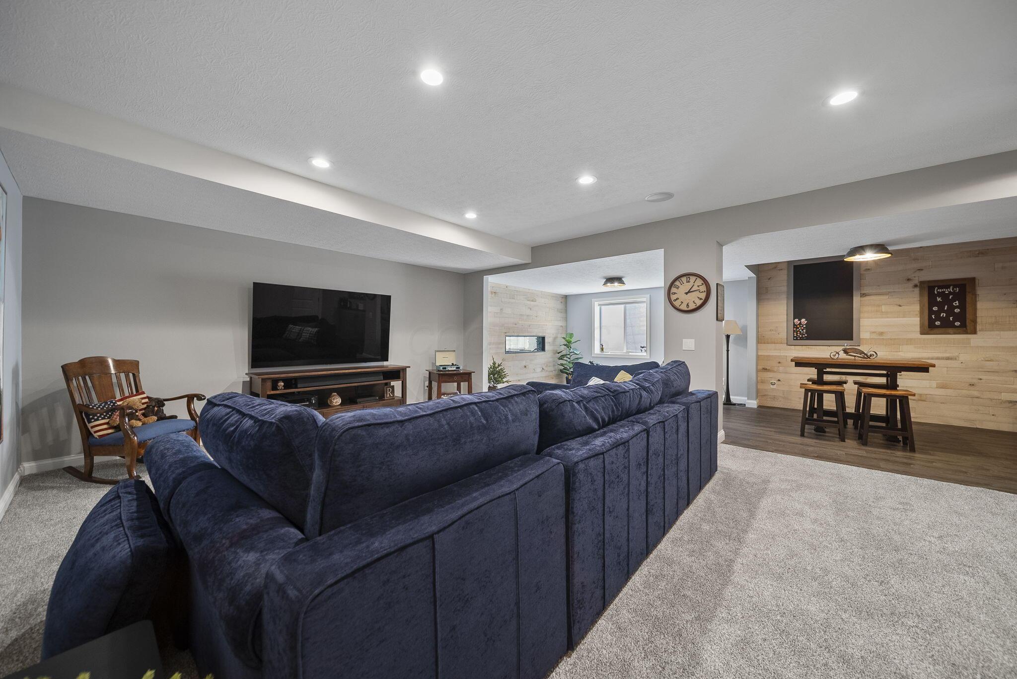 4914 Sheffield Way Property Photo 46